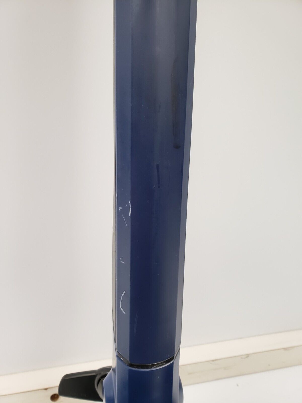 Shark WS640C Vacuum Cleaner - Powerful Cordless Stick Vacuum for Pet Hair, Hard Floors & Carpets - Ideal for Home Cleaning & Quick Pickups