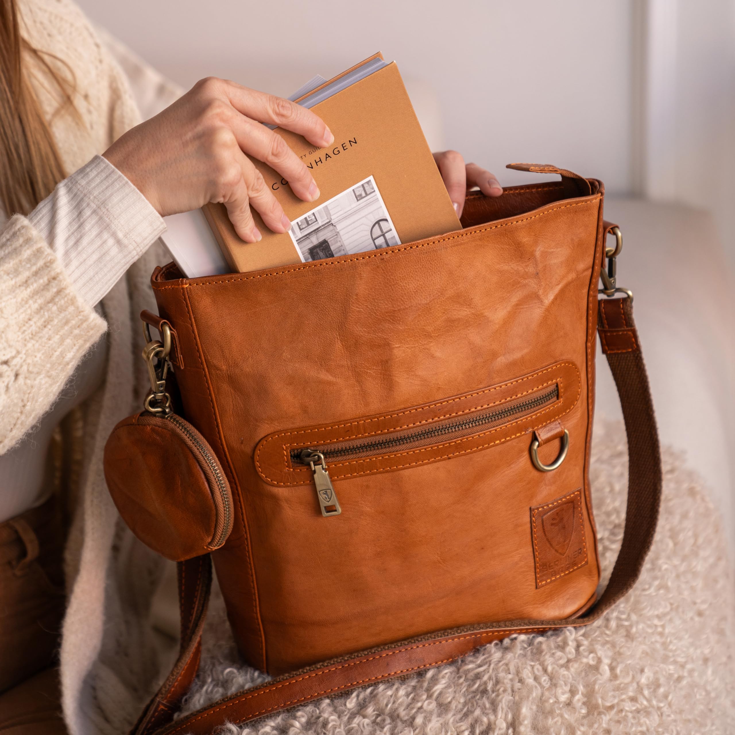 Vintage Genuine Leather Shoulder Bag for Women - BERLINER BAGS Siena Crossbody Purse | Stylish Handbag for Everyday Use, Travel & Date Night