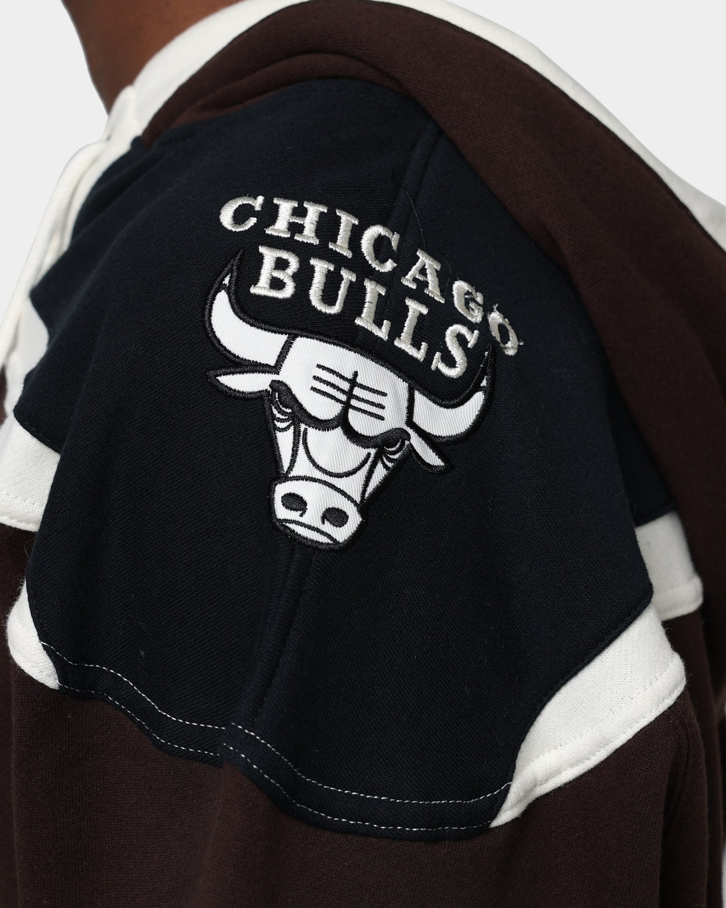 47 Brand Chicago Bulls Superior Lacer Hoodie Brown - Men's NBA Team Pullover Sweatshirt for Basketball Fans & Streetwear Fashion