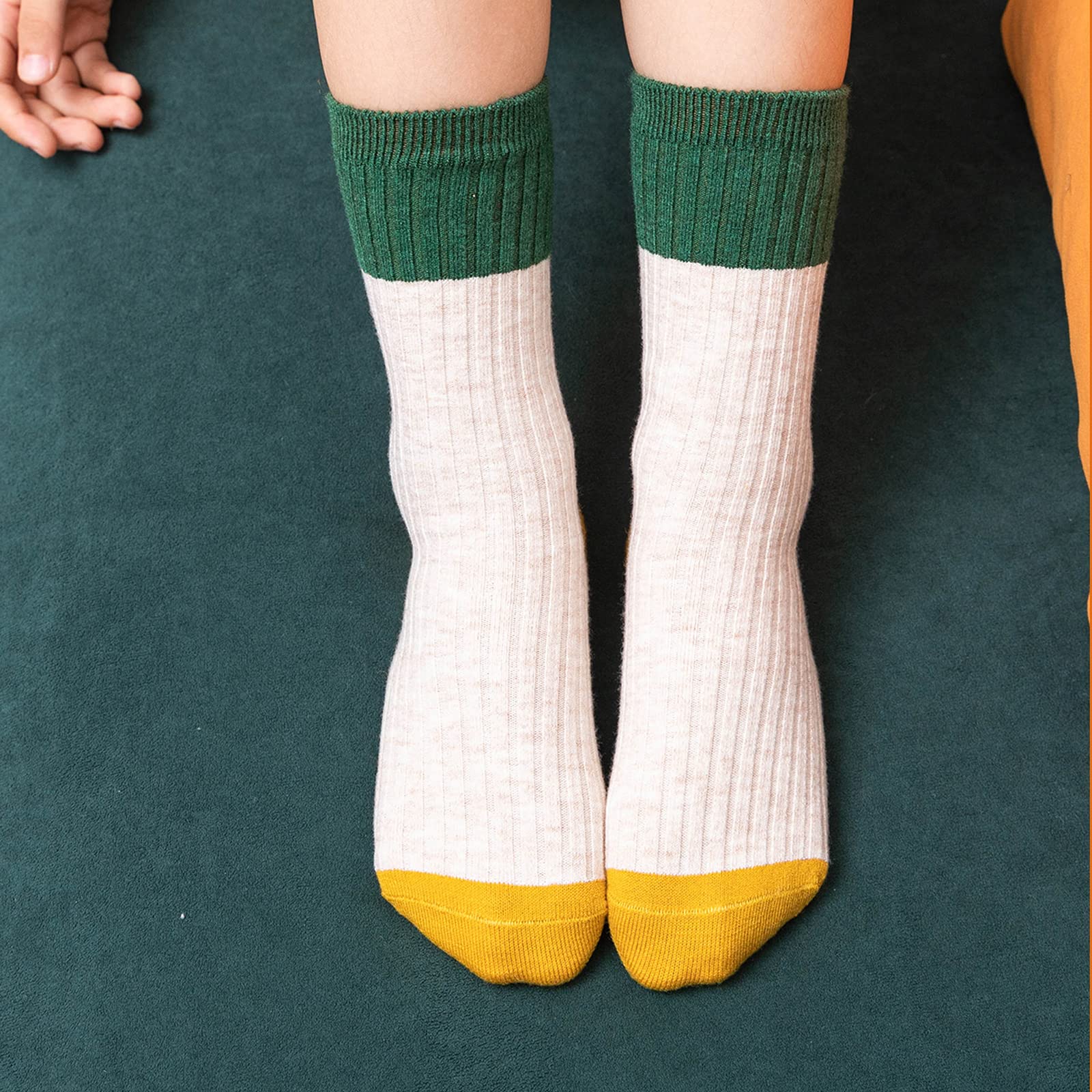 HowJoJo Boys Wool Socks - 6 Pack Kids Winter Warm Thermal Crew Socks for Boys - Perfect for School, Outdoor Activities & Cold Weather Comfort