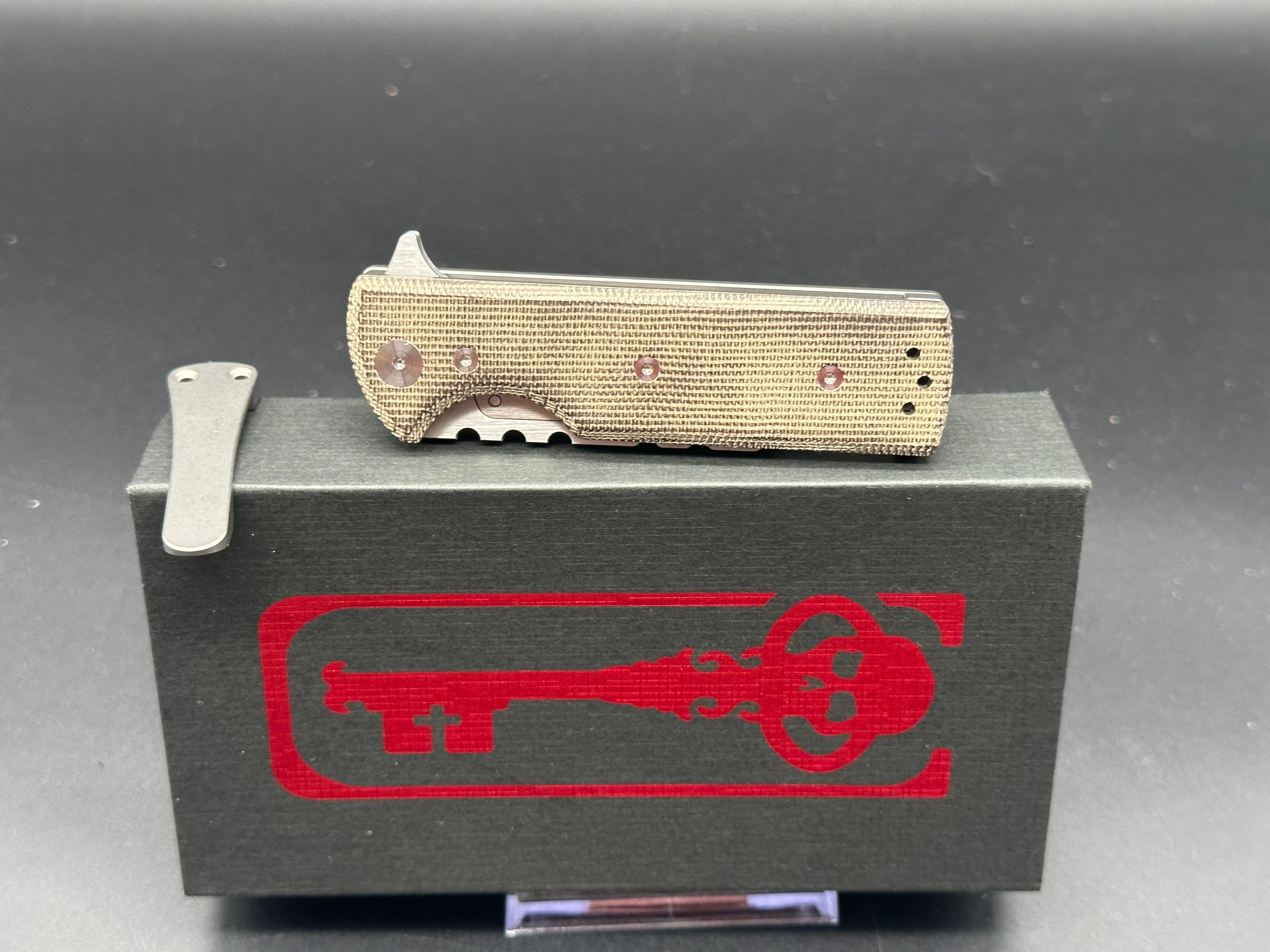 Chaves Ultramar C.H.U.B. Flipper Knife - Green Micarta Handle, Utility Blade - EDC Pocket Knife for Camping, Hiking & Outdoor Adventures
