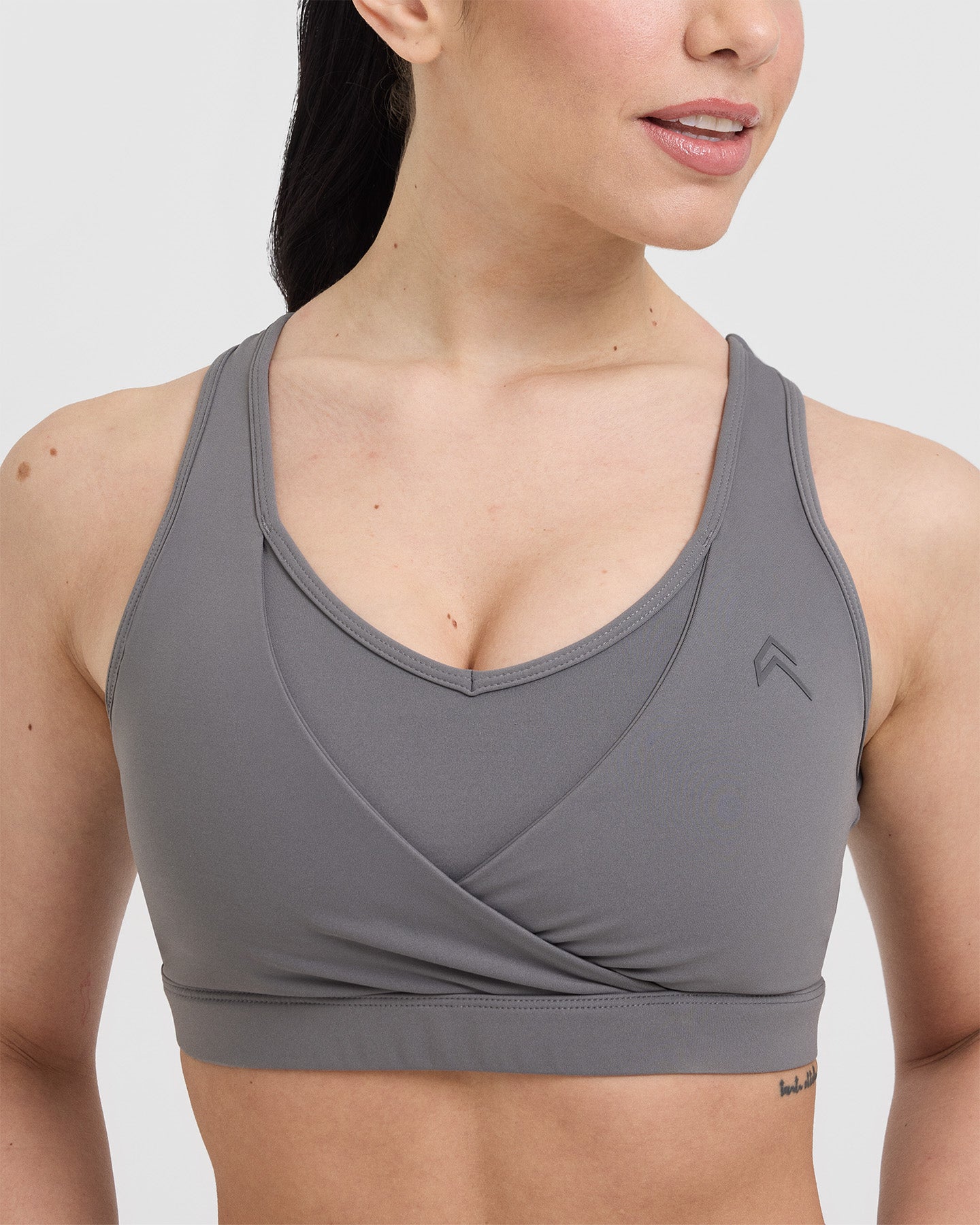High Support Seamless Sports Bra for Women - Breathable & Comfortable Workout Top in Ash Grey | Perfect for Yoga, Running & Gym