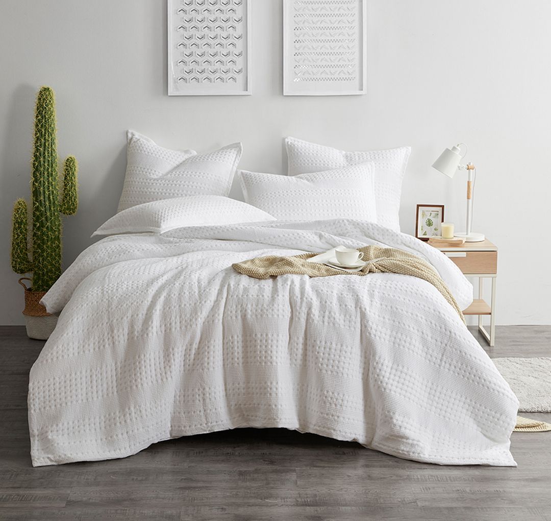 Premium Waffle Weave Euro Sham Pillowcase - Soft & Breathable Bedding for Comfortable Sleep - Perfect for Master Bedroom, Guest Room & Hotel Decor