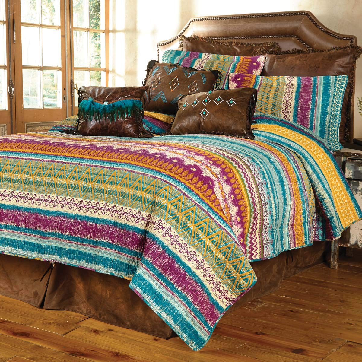 BLACK FOREST DECOR Fuchsia Tribal 3-Piece King Size Quilt Set - Vibrant Bohemian Bedding for Master Bedroom & Guest Room Decor