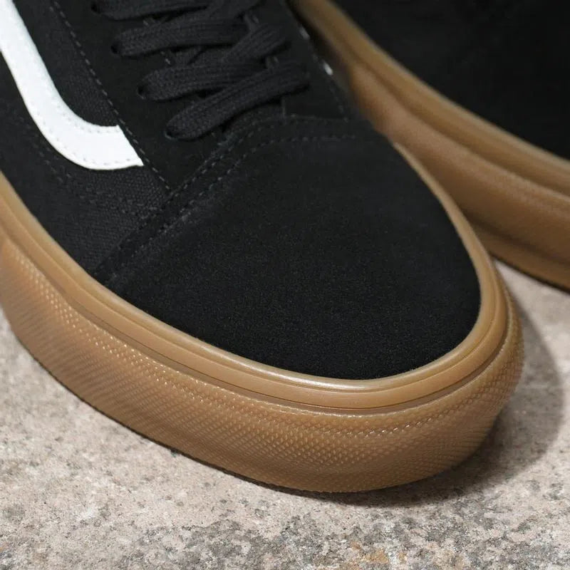 Vans Old Skool Skate Shoes in Black & Brown - Classic Skateboard Sneakers for Men & Women | Perfect for Streetwear, Skateboarding & Casual Outfits