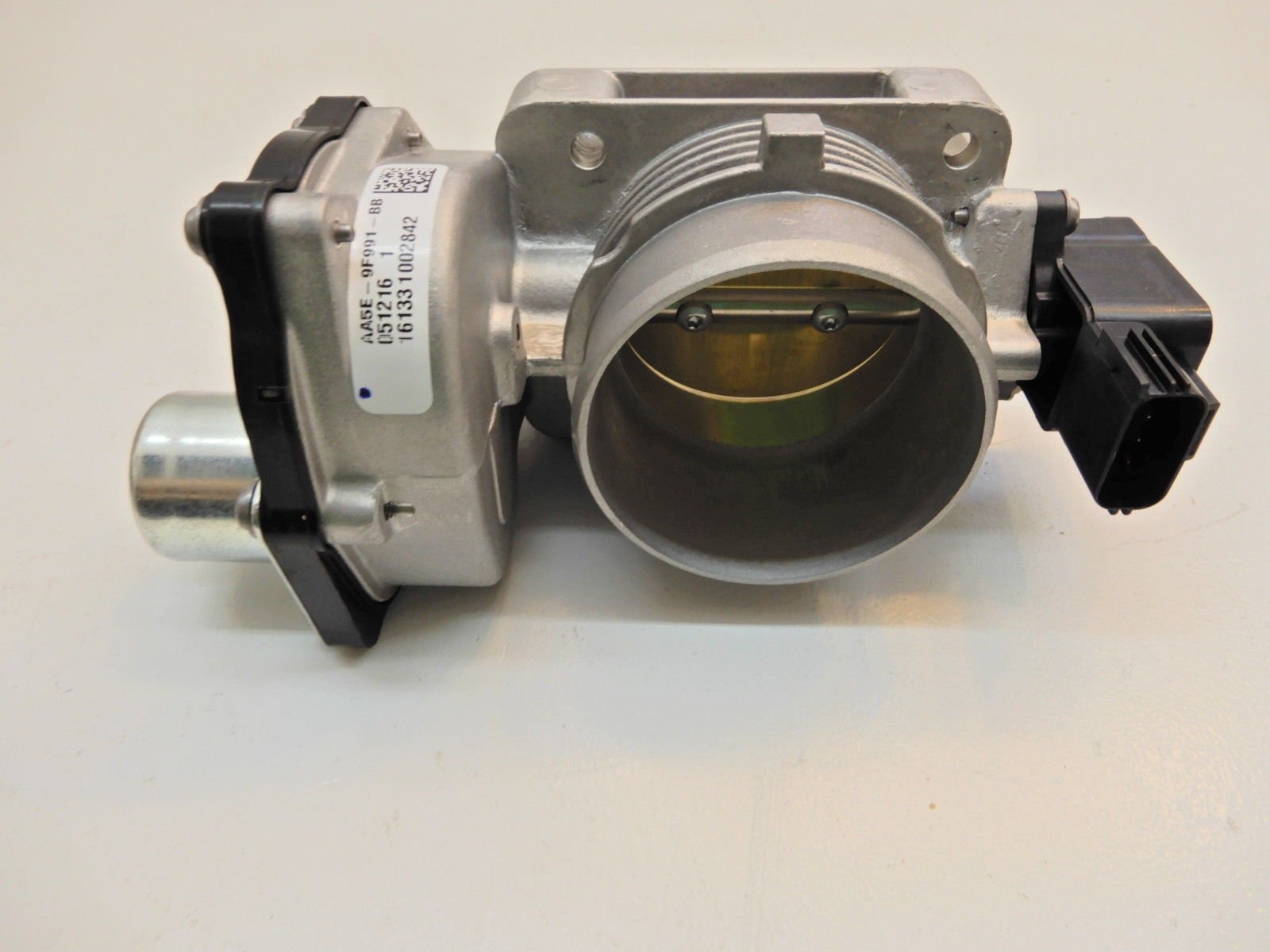 Ford AA5Z-9E926-A Fuel Injection Throttle Body Replacement - Compatible with Select Ford Models - Improve Engine Performance & Fuel Efficiency - Perfect for DIY Auto Repairs & Engine Maintenance