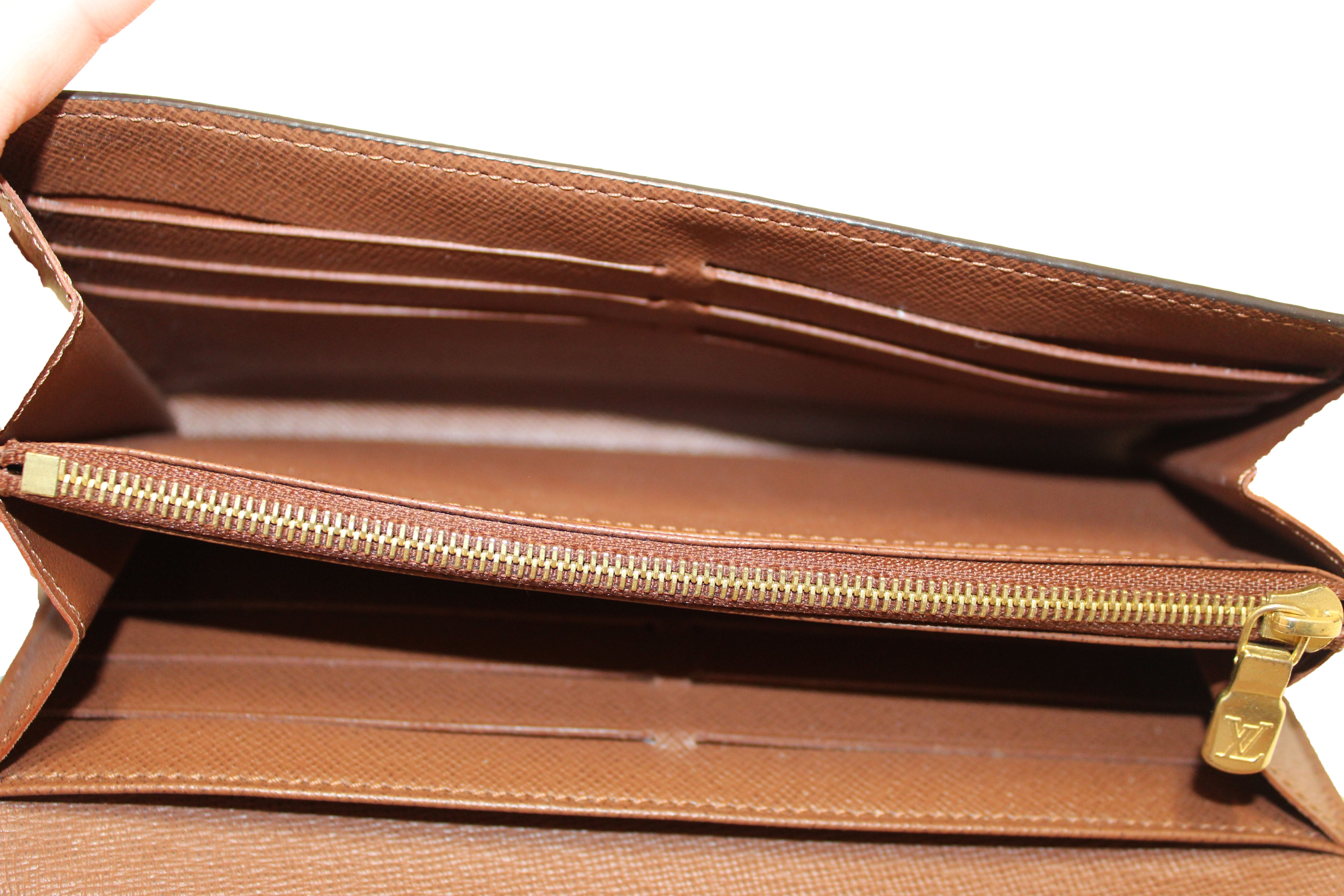 Authentic Louis Vuitton Monogram Sarah Wallet - Luxury Women's Bifold Wallet for Everyday Use & Special Occasions
