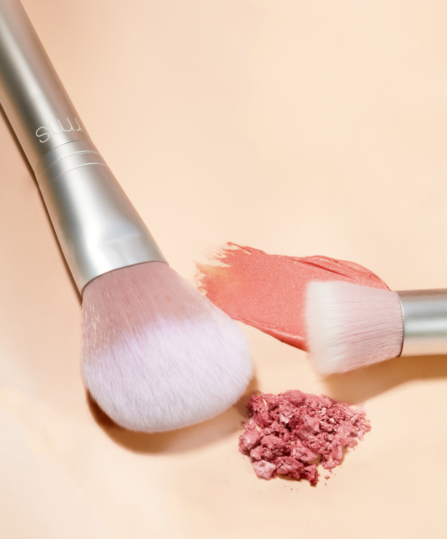 Premium Powder Blush Brush for Flawless Makeup Application - Soft & Dense Vegan Bristles - Ideal for Contouring, Highlighting & Blending - Perfect for Everyday Use & Professional Makeup Kits
