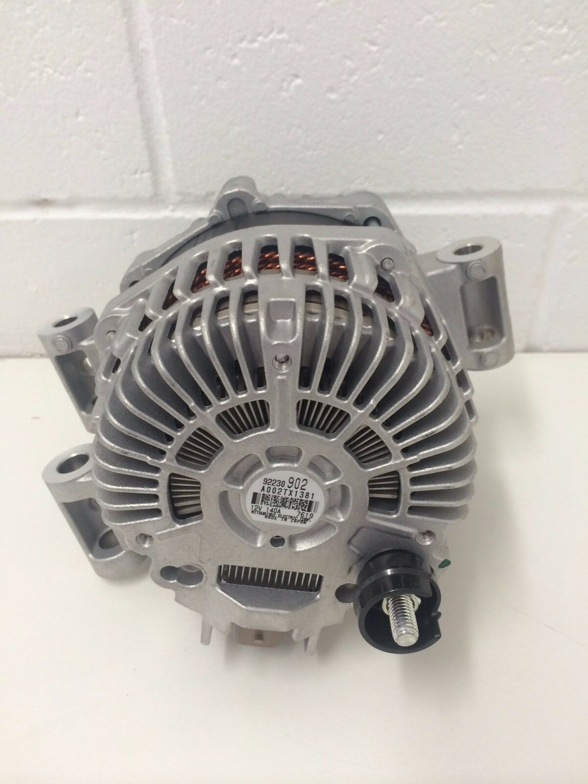 Genuine Holden VE V6 SIDI 140 Amp Alternator 2009-2013 (Part Number 92230902) - Replacement for Commodore, Ute & Sportwagon Models - Perfect for Engine Performance Upgrades & Electrical System Repairs