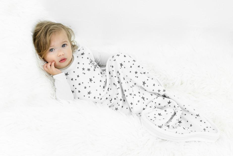 4 Season Baby Sleep Sack - Merino Wool & Organic Cotton for 2 Months to 2 Years | Soft & Breathable Infant Sleeping Bag for Nursery, Daycare & Travel - Star White