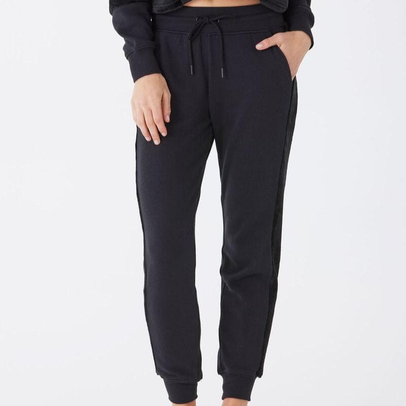 Black Fleece and Sherpa Jogger Pants for Men - Cozy Winter Lounge Pants with Pockets for Home, Gym & Outdoor Activities