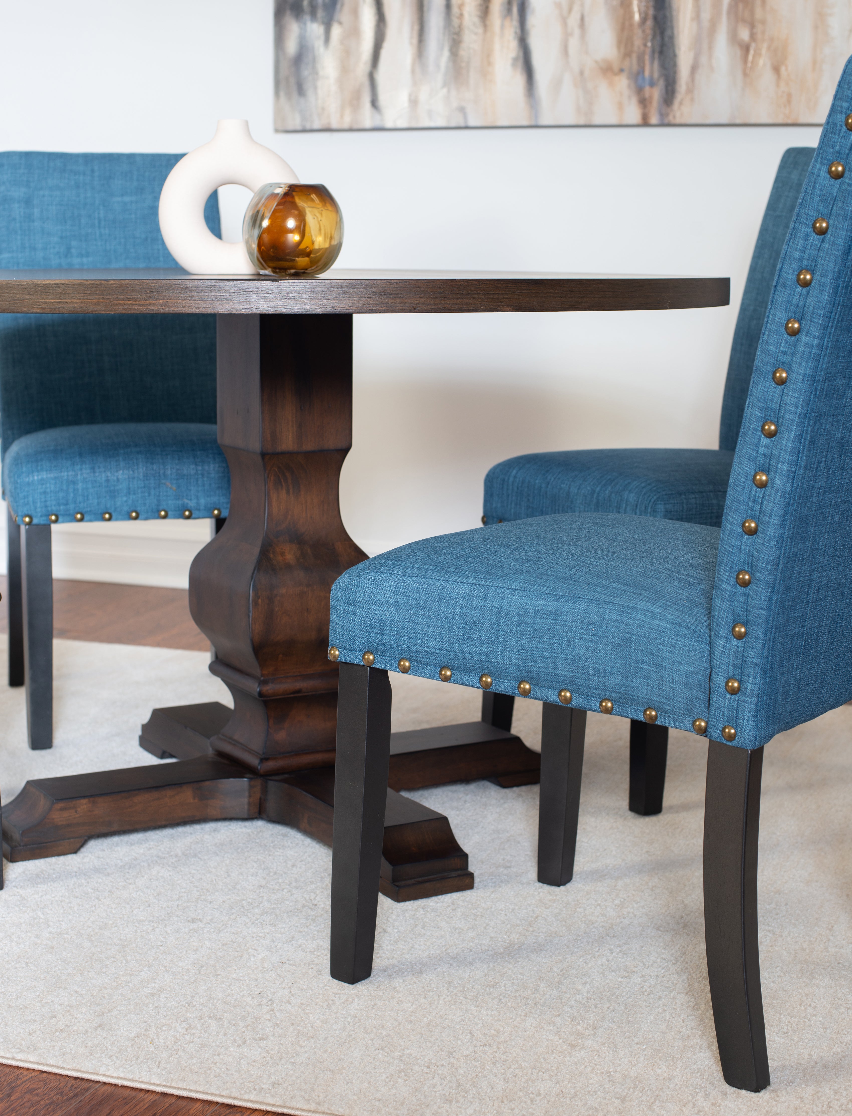 Roundhill Furniture Havre Espresso Finished Wood Pedestal Round Dining Table - 42 Inch Modern Farmhouse Kitchen Table for Dining Room & Breakfast Nook