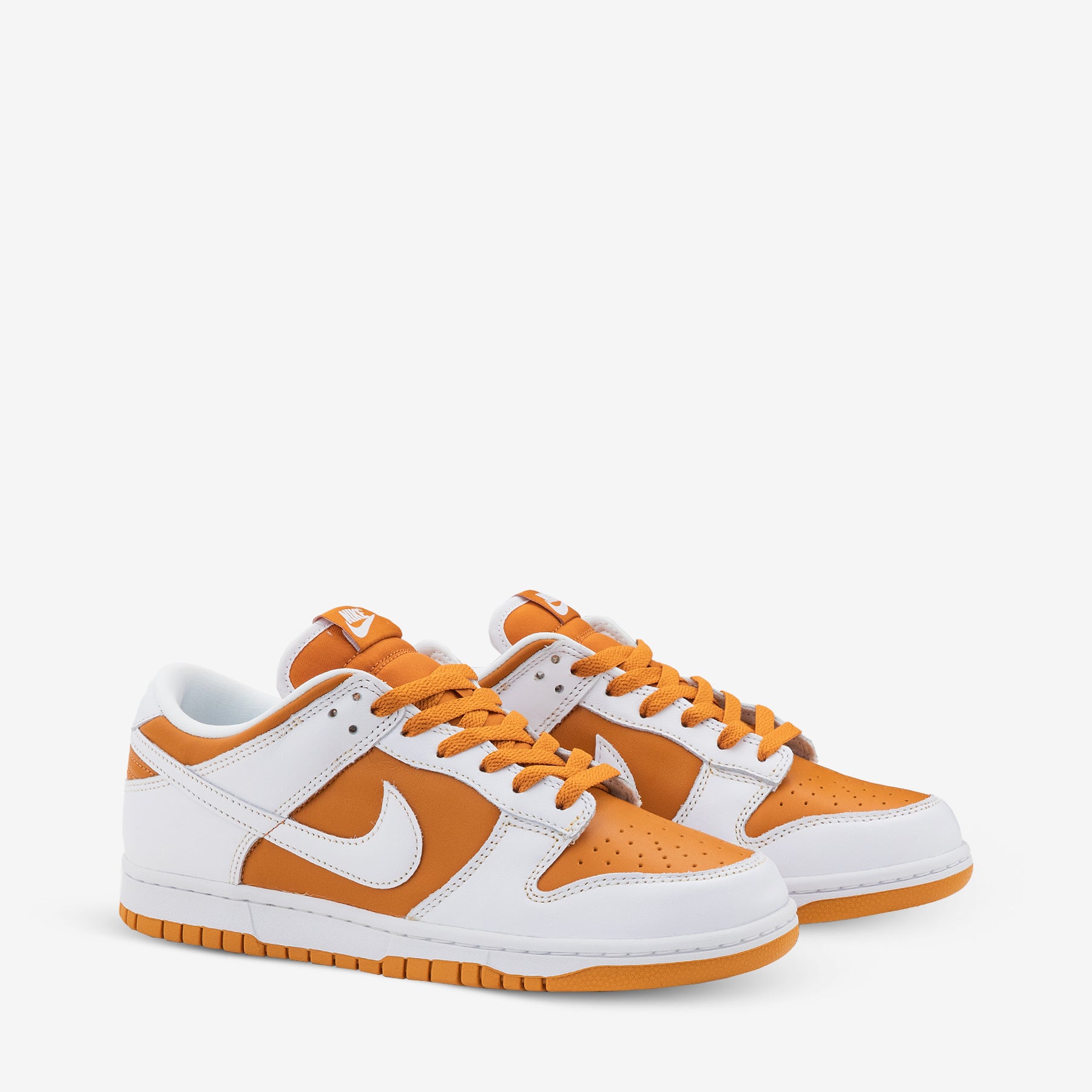 Nike Dunk Low Dark Curry & White Sneakers - Men's & Women's Casual Shoes for Streetwear & Everyday Fashion
