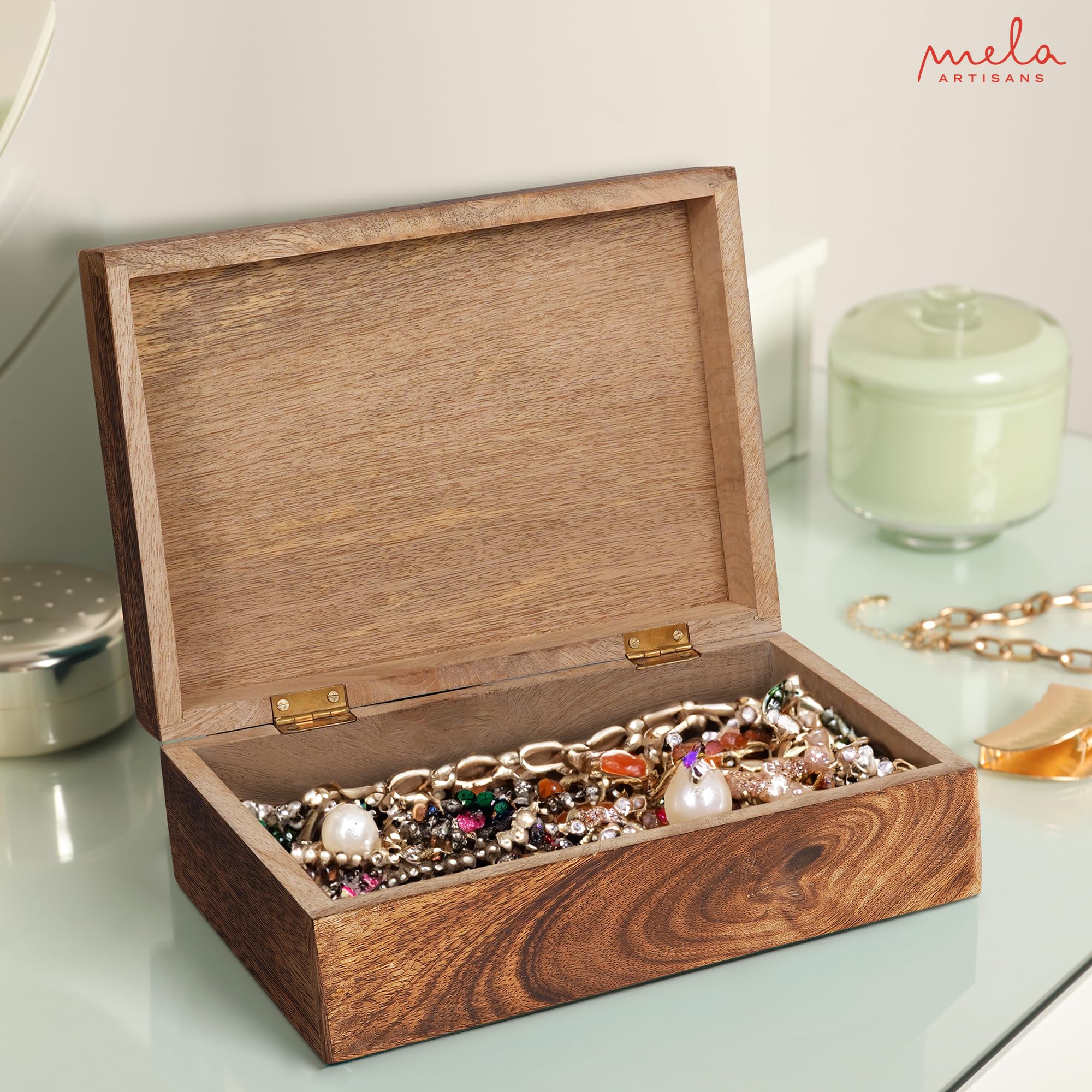 Handmade Carved Scallop Mango Wood Box with Lid - Medium Burnt Finish Decorative Storage Box - 7.5” x 4.5” x 3” - Perfect for Memory Keepsakes, Jewelry, Photos & Home Decor