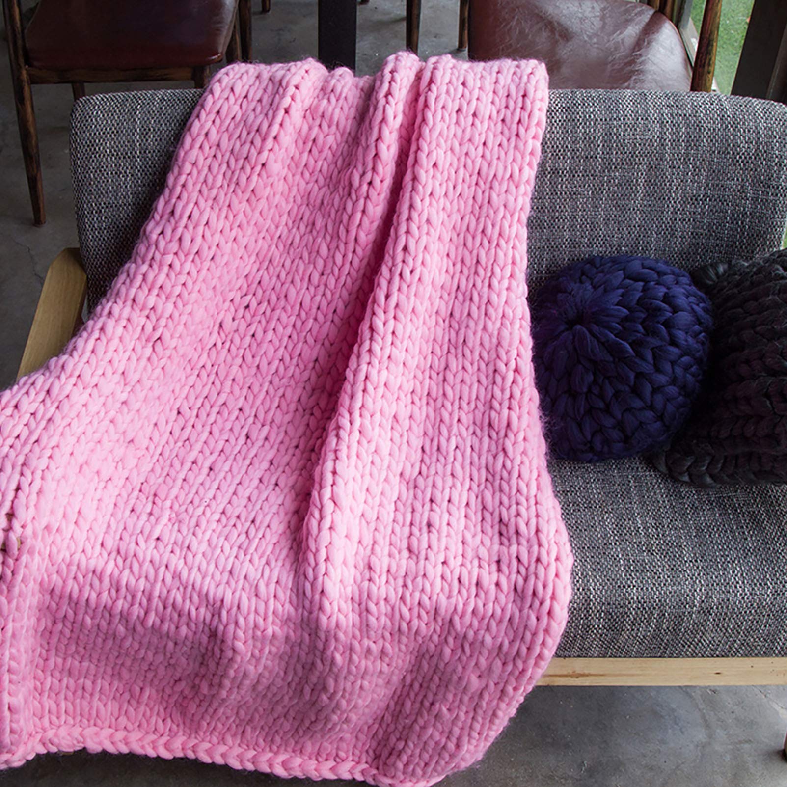 Chunky Knit Blanket - Handmade Bulky Soft Throw for Sofa, Bed, Pet Mat - Cozy Knitting Blanket for Living Room, Bedroom Decor - Blue, Pink, Light Blue, Beige, Gray - Perfect for Winter Nights & Home Comfort