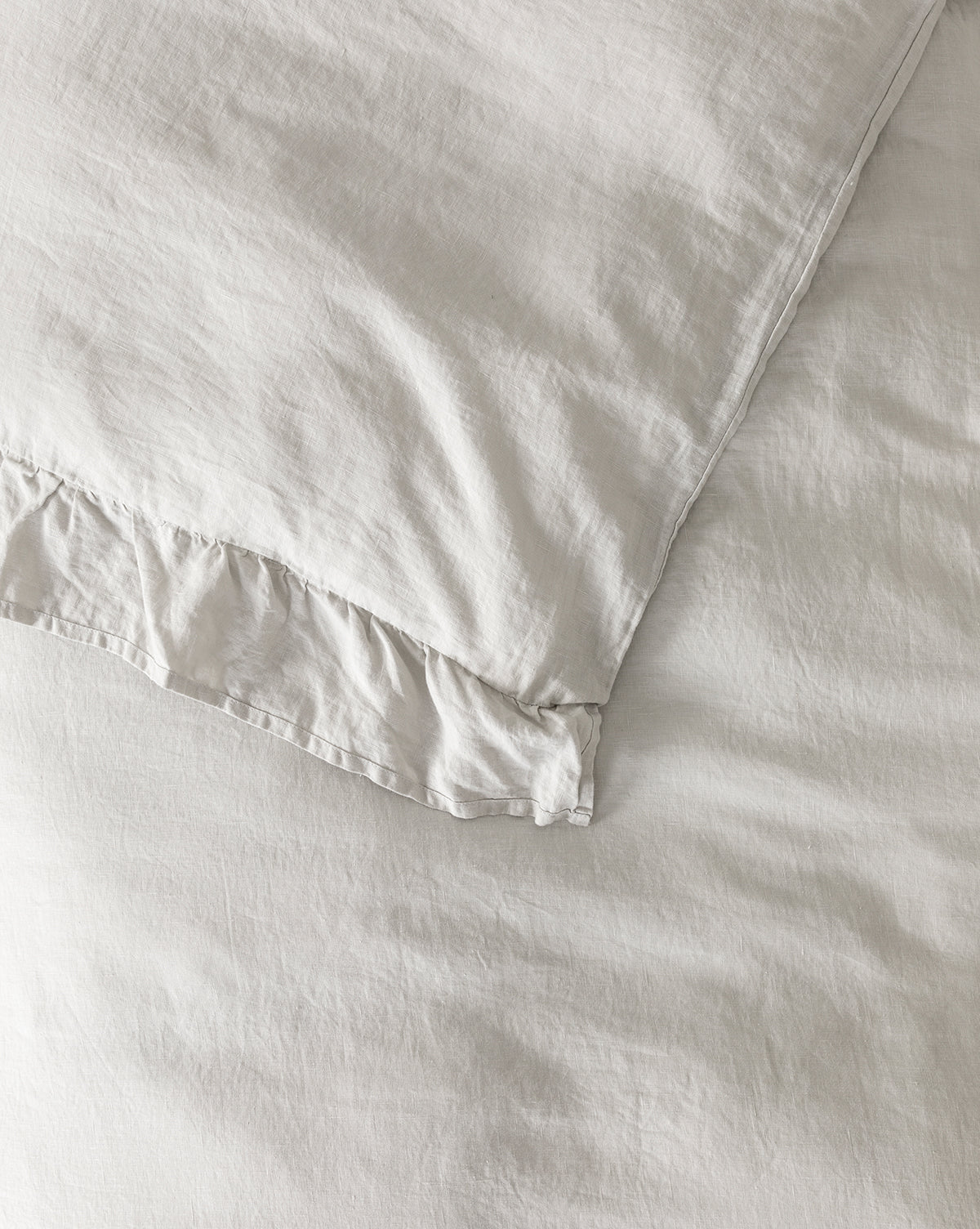 Elegant Ruffle Linen Duvet Cover Set - Breathable 100% Natural Flax Bedding - Perfect for Boho Chic, Farmhouse & Coastal Bedroom Decor