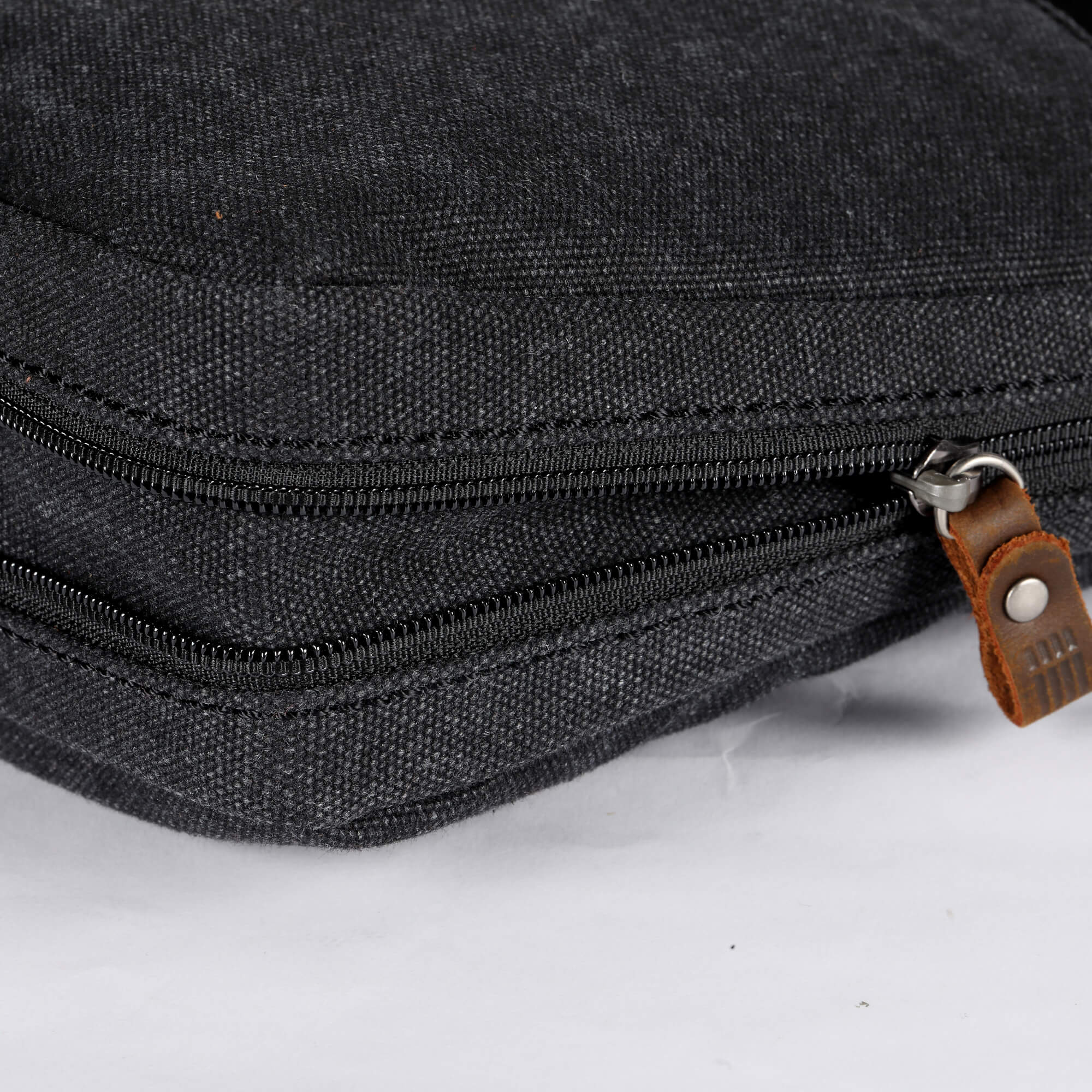 TRP0237 Troop London Classic Canvas Crossbody Bag - Stylish & Durable for Travel, Work & Everyday Use