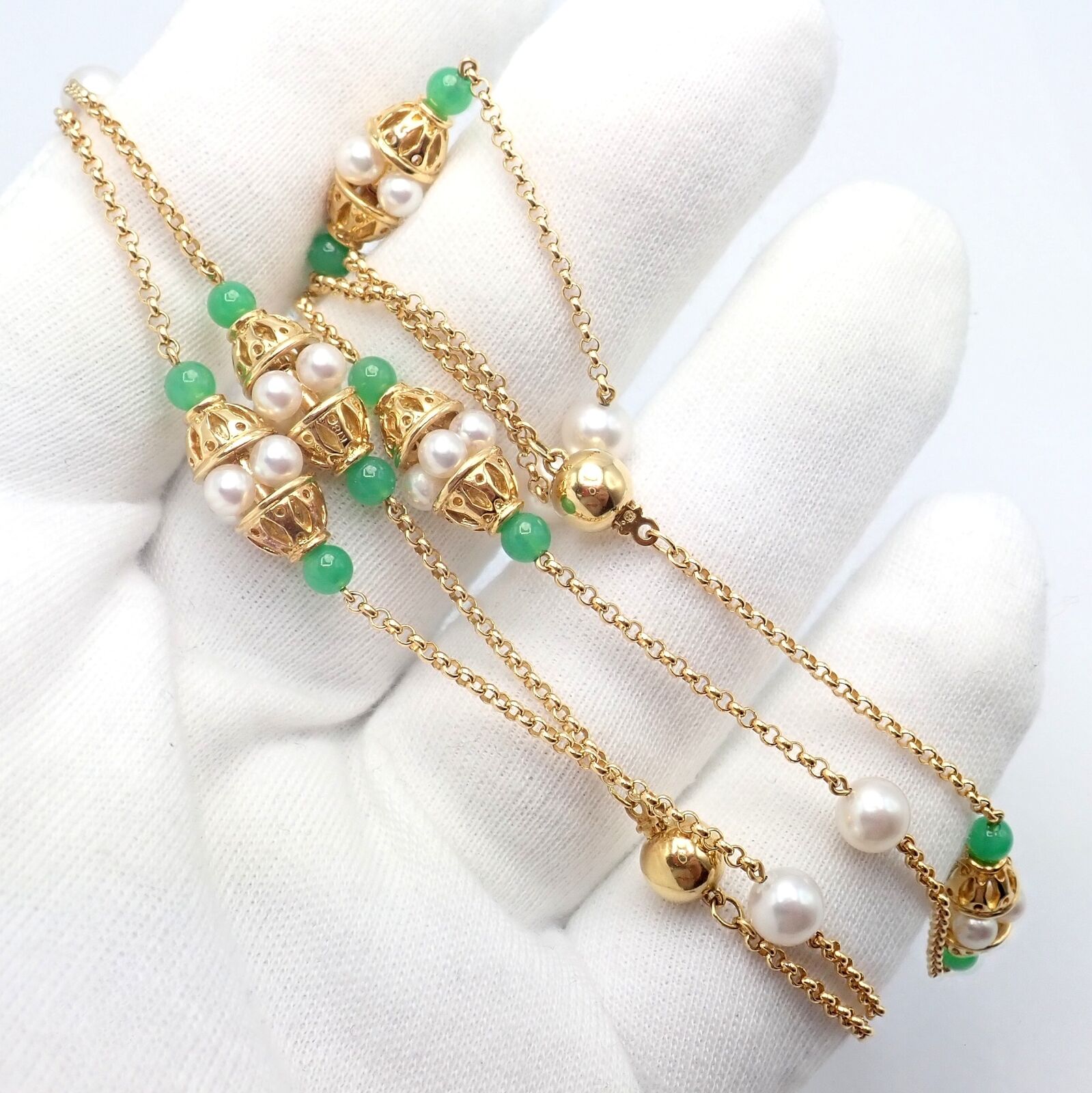 Vintage Mikimoto 18k Yellow Gold Pearl & Chalcedony 32