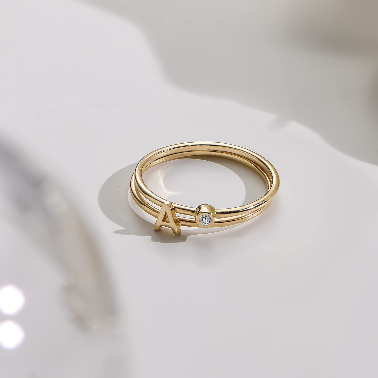 OAK&LUNA - Personalized Stackable Inez Initial Ring - Custom Engraved Letter Jewelry for Women, Wife, Mom - Dainty Gift for Christmas, Mother's Day, Birthday - Perfect for Everyday Wear, Date Nights & Special Occasions