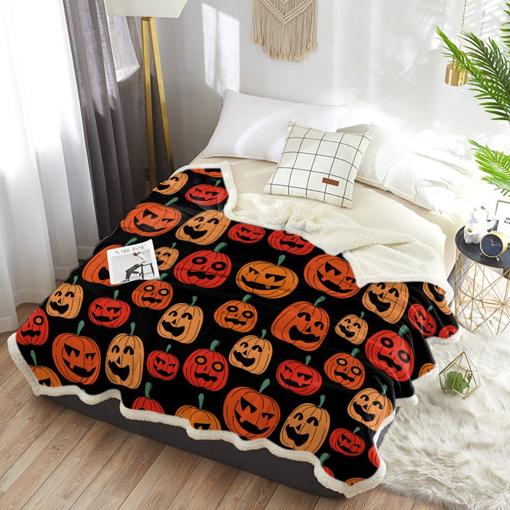 Sherpa Fleece Throw Blanket - Super Soft Cozy Plush Microfiber Blanket for Couch & Bed (50x60 inch) | Pumpkin Halloween Themed Home Decor | Perfect for Fall Season, Movie Nights & Gift Giving