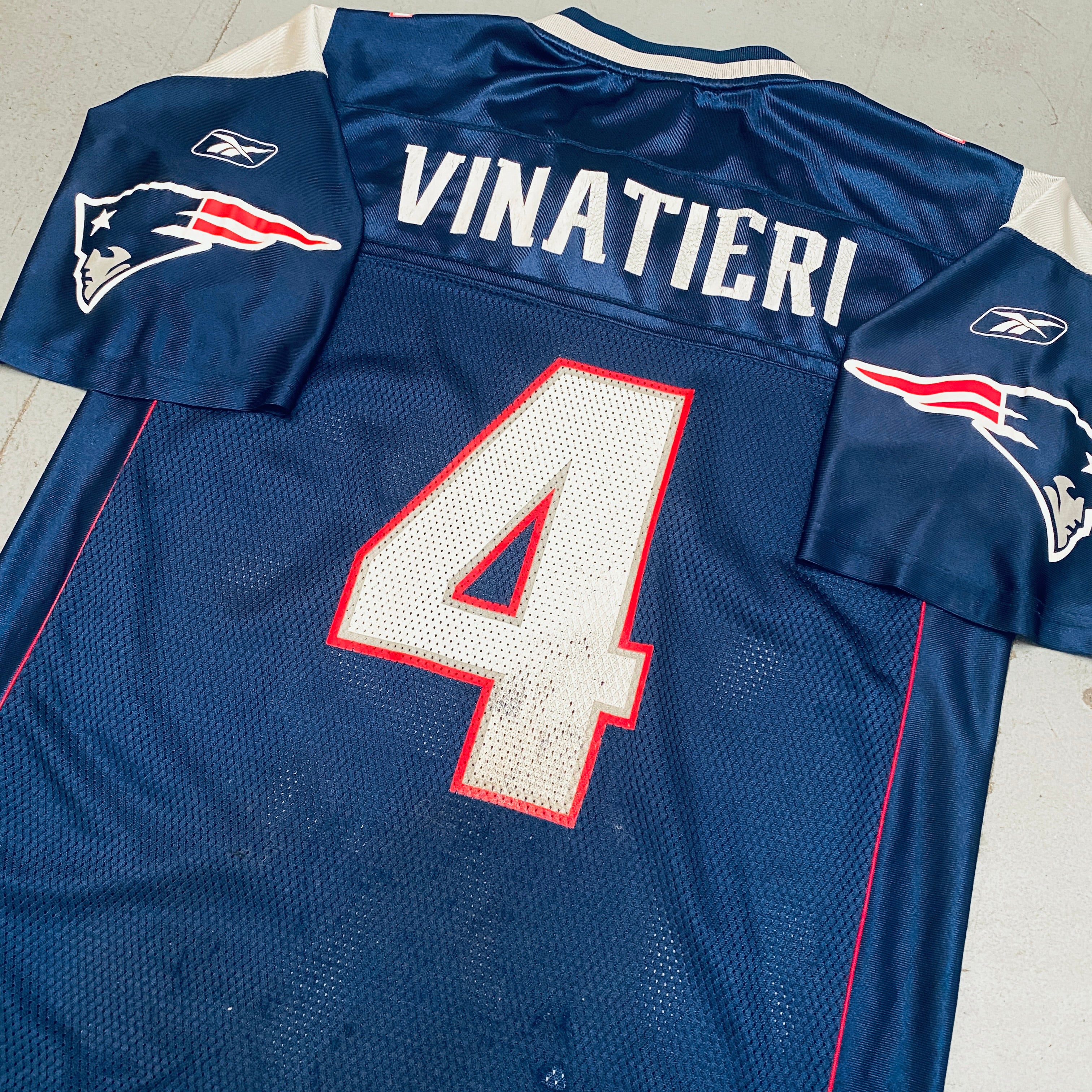 New England Patriots Adam Vinatieri 2002/03 Men's Jersey - Authentic NFL Football Jersey for Fans & Collectors - Perfect for Game Day, Tailgating & Sports Memorabilia Display