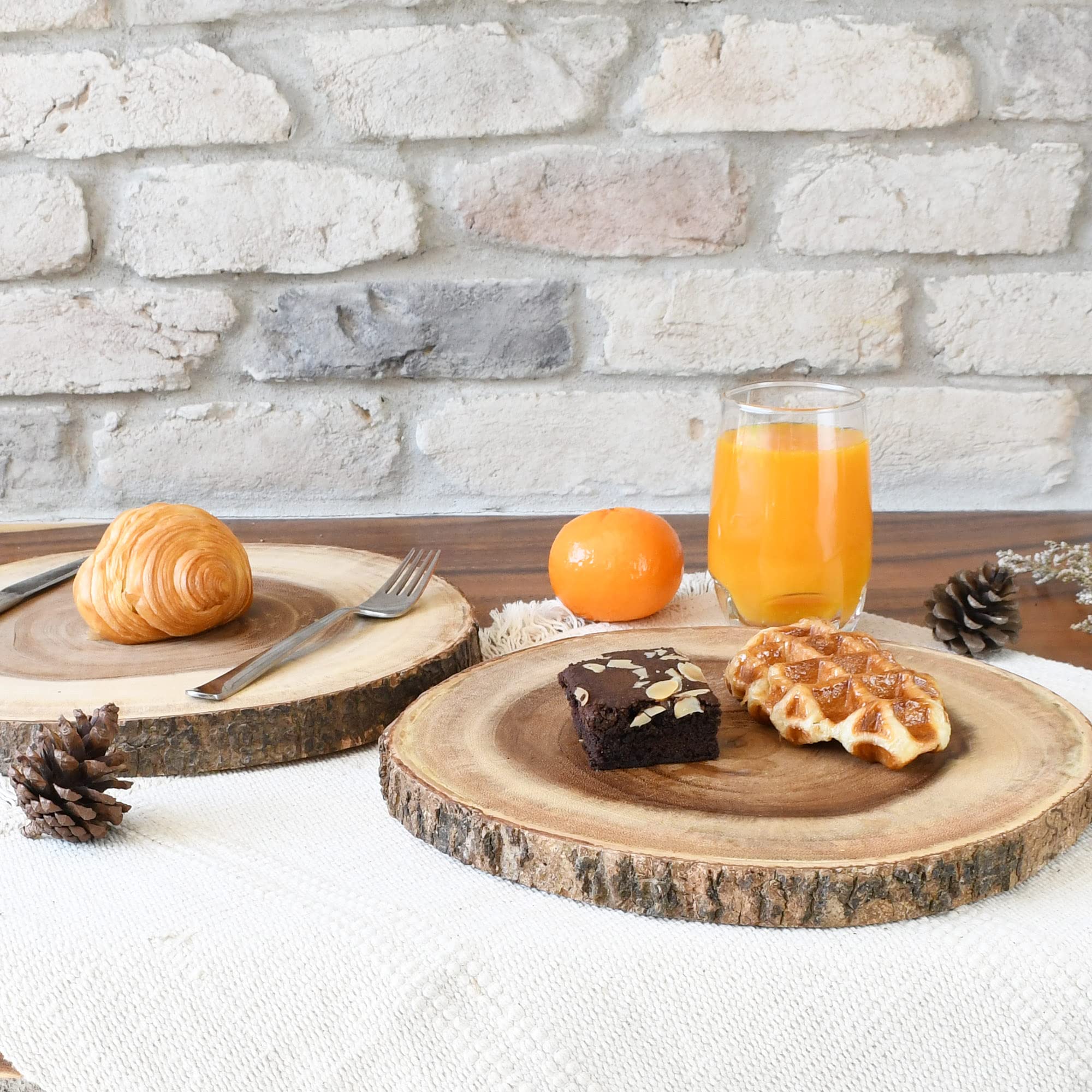 AeraVida 12-Inch Natural Rain Tree Wood Round Cutting Board - Multipurpose Chopping Board, Serving Platter for Fruits, Salads, Cheese & Charcuterie - Elegant Wooden Bowl for Home Décor & Kitchen Use - Perfect for Entertaining, Daily Cooking & Stylish Presentation
