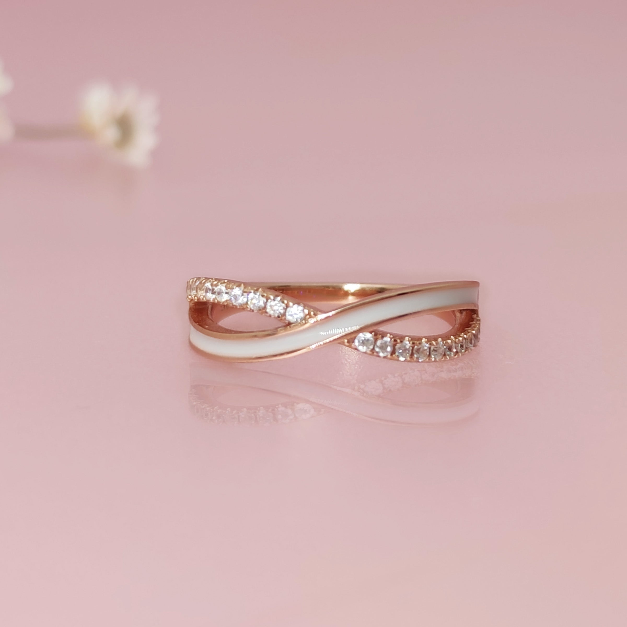 Love Bond Breastmilk Ring - Sterling Silver Keepsake Jewelry for Moms - Perfect for Breastfeeding Mothers, New Mom Gifts & Memorial Jewelry - Ideal for Mother's Day, Baby Showers & Cherished Memories