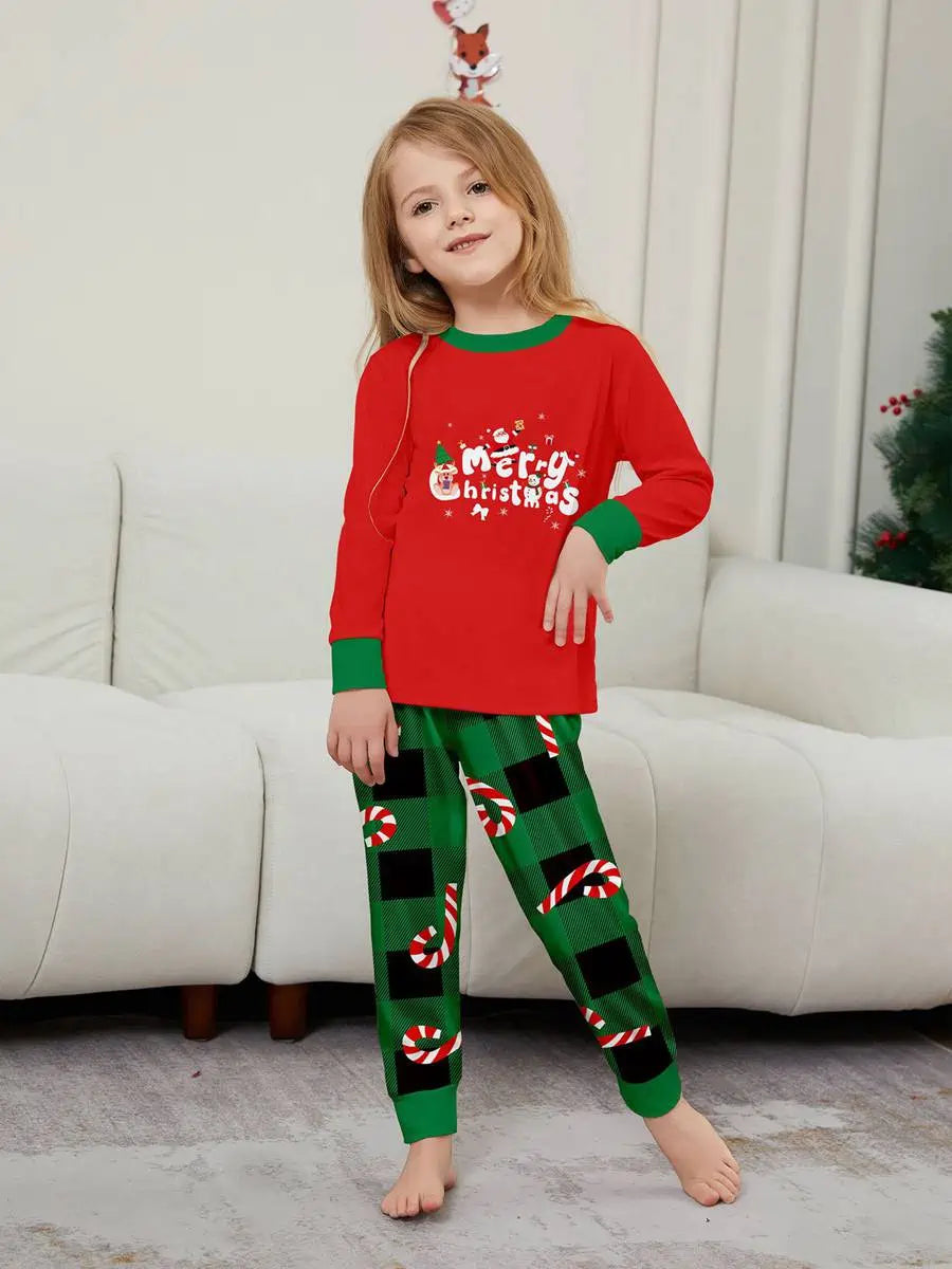 Printed Christmas Matching Family Pajamas Set - Cozy Holiday Sleepwear for Family Photos & Festive Gatherings