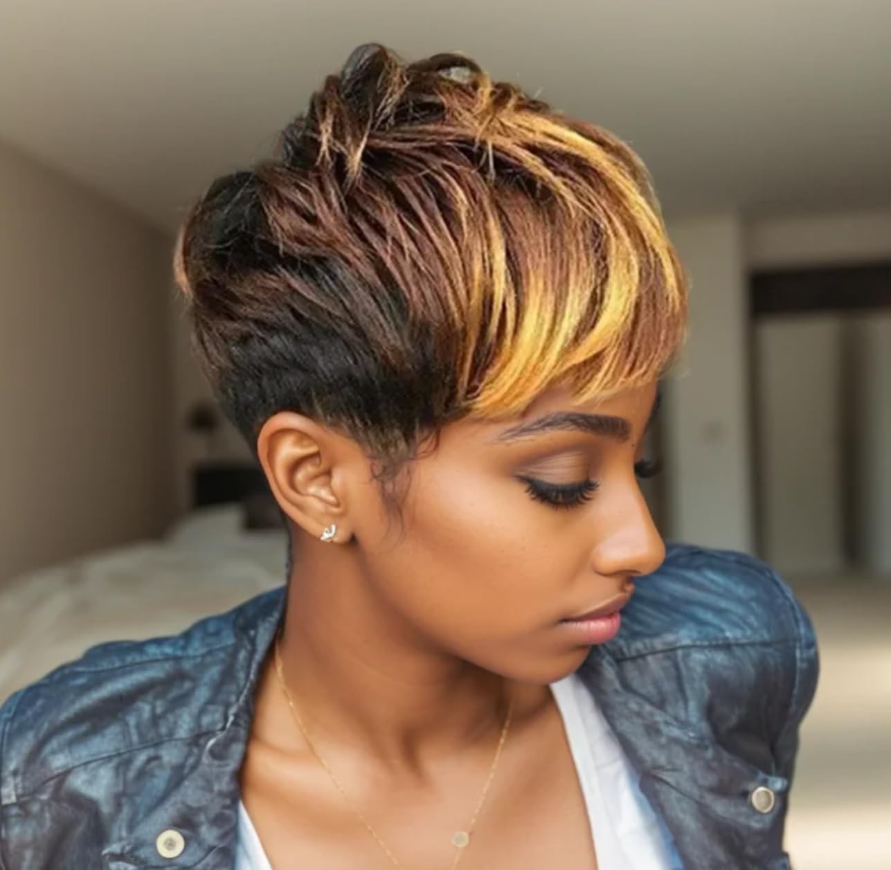 Short Ombre Blonde Synthetic Wigs for Women with Bangs | Trendy Blonde Haircuts & Ombre Hairstyles | Perfect for Cosplay, Daily Wear & Special Occasions