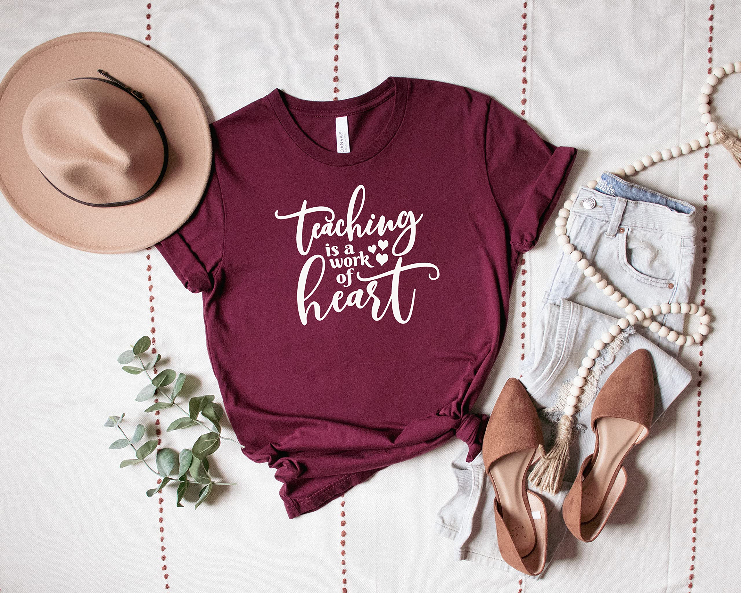 Teaching Is a Work of Heart T-Shirt - Inspirational Teacher Gift for Elementary & Kindergarten Educators - Comfortable School Tee for Classroom, Appreciation Week & Teacher's Day