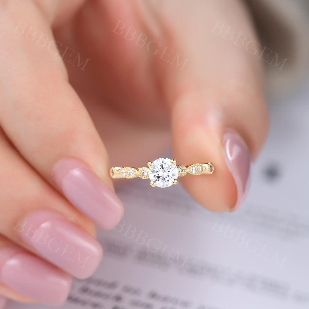 5mm Round Moissanite Marquise Diamond Engagement Ring - 14k/18k Rose Gold Wedding Band for Women - Classic 4 Prong Setting, Perfect for Proposals, Anniversaries & Bridal Jewelry