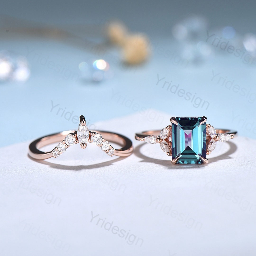 Emerald Cut Alexandrite Engagement Ring Set - 14K/18K Rose Gold Vintage Wedding Ring with Diamonds for Women - June Birthstone Jewelry - Perfect for Proposals, Anniversaries & Special Occasions