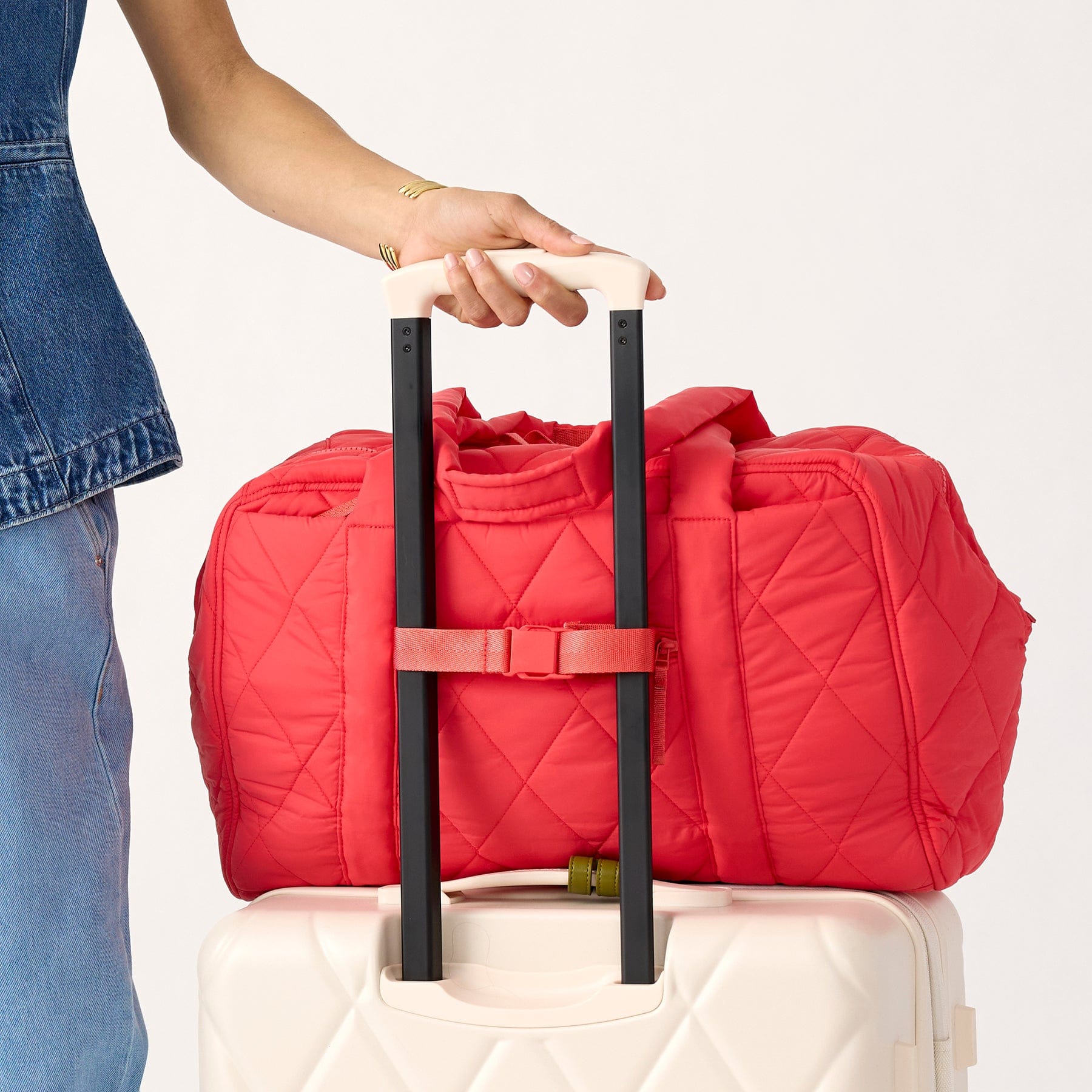Miramar Weekender Duffle Bag - Large Travel Duffel Bag for Men & Women, Gym, Sports, Weekend Getaways - Water-Resistant & Spacious Carry-On Luggage for Air Travel, Camping, Beach Trips