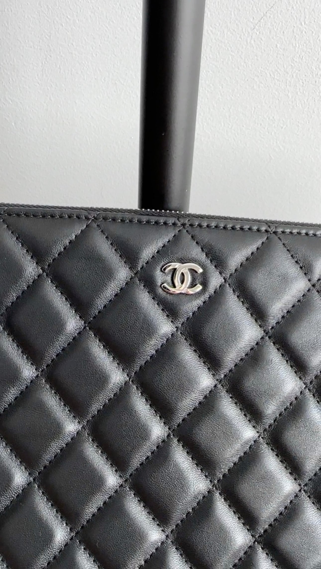 Chanel Black Quilted Lambskin Timeless Large O Case Pouch - Luxury Women's Handbag for Evening Parties & Special Occasions