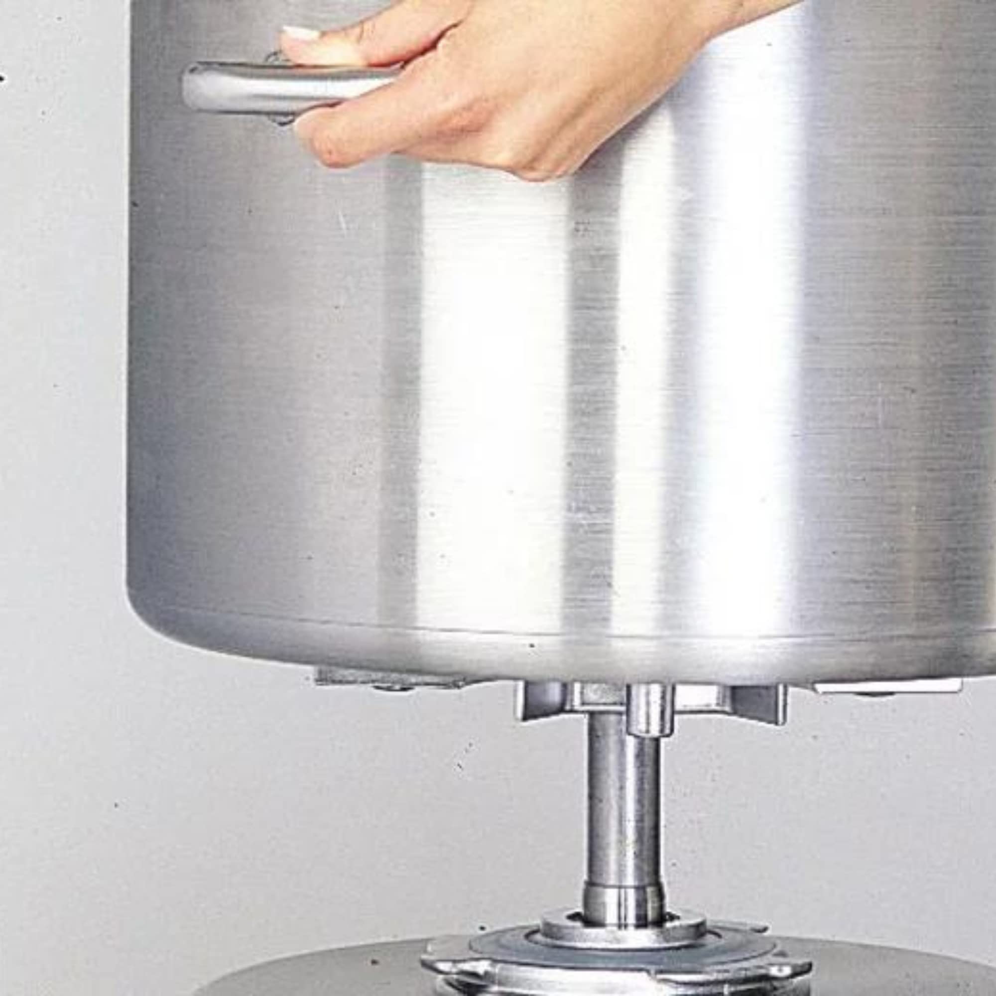 Robot Coupe R23T 2-Speed Commercial Food Processor with 24-Quart Stainless Steel Bowl - Perfect for Restaurants, Catering & Large Batch Food Prep