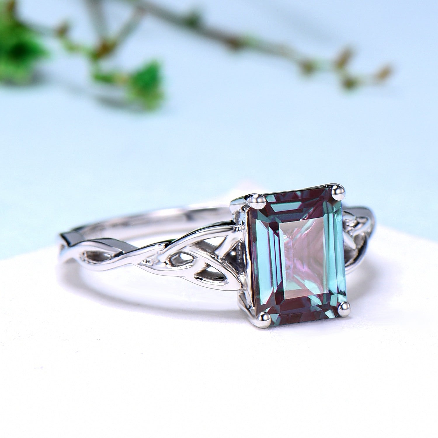 Celtic Love Knot Alexandrite Engagement Ring - Silver & White Gold Vintage Norse Viking Wedding Band for Women | Color Changing Gemstone for Unique Proposal & Anniversary Gifts