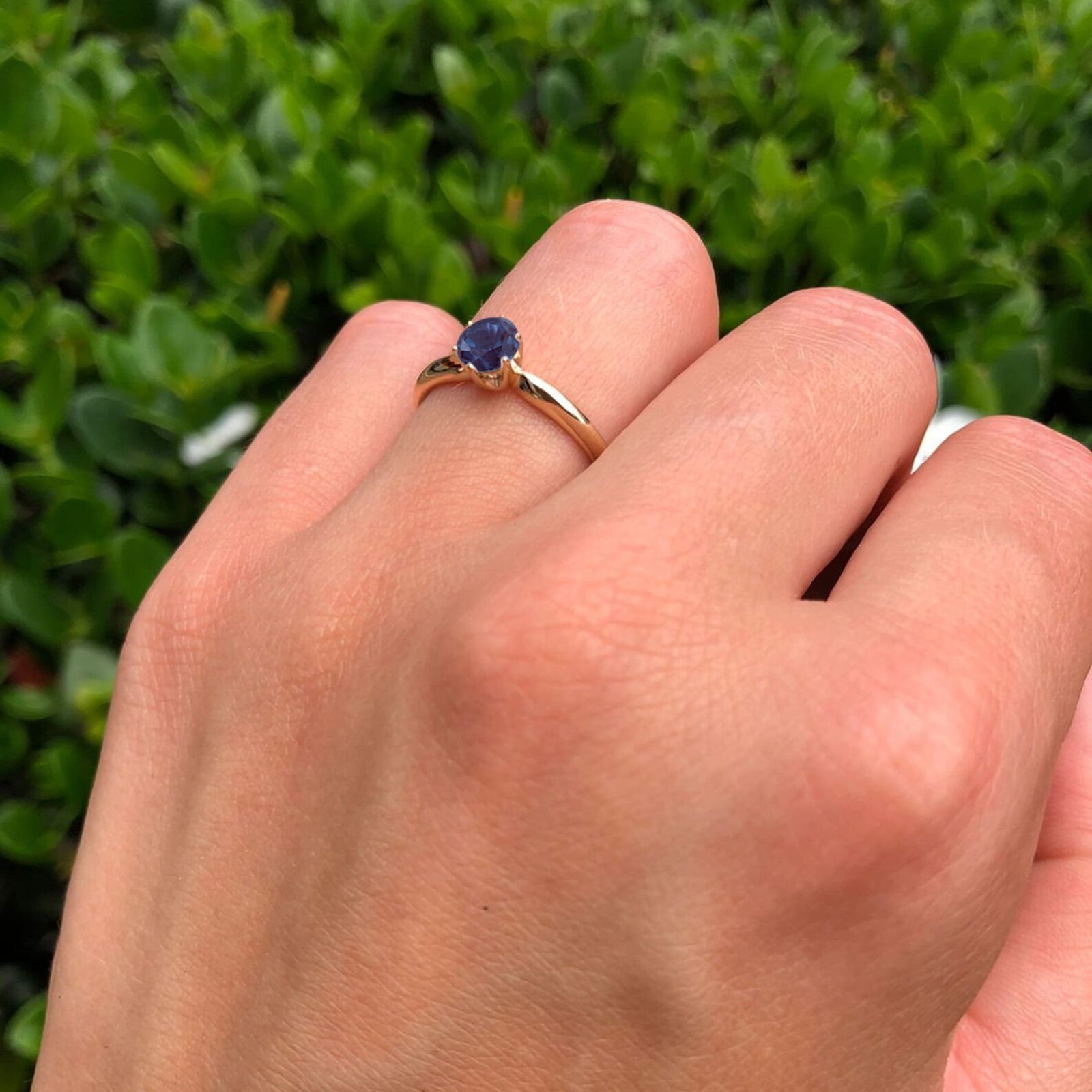14K Yellow Gold Art Deco Round Lab Alexandrite Solitaire Ring for Women - Vintage Style Engagement & Wedding Jewelry Gift