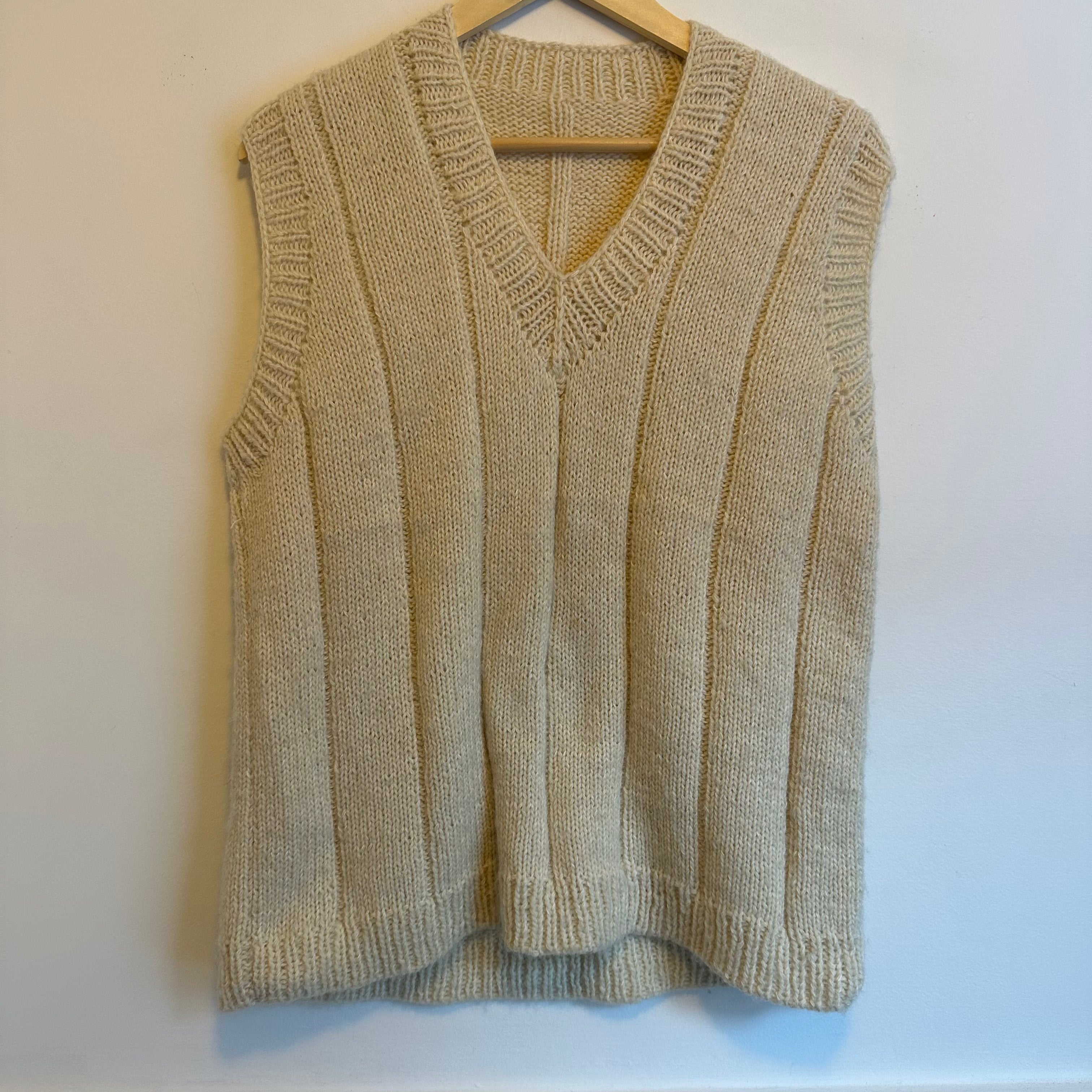 Men's Wool Sweater Vest - Warm & Stylish Knit Pullover for Casual & Business Wear | Perfect for Office, Layering & Outdoor Activities