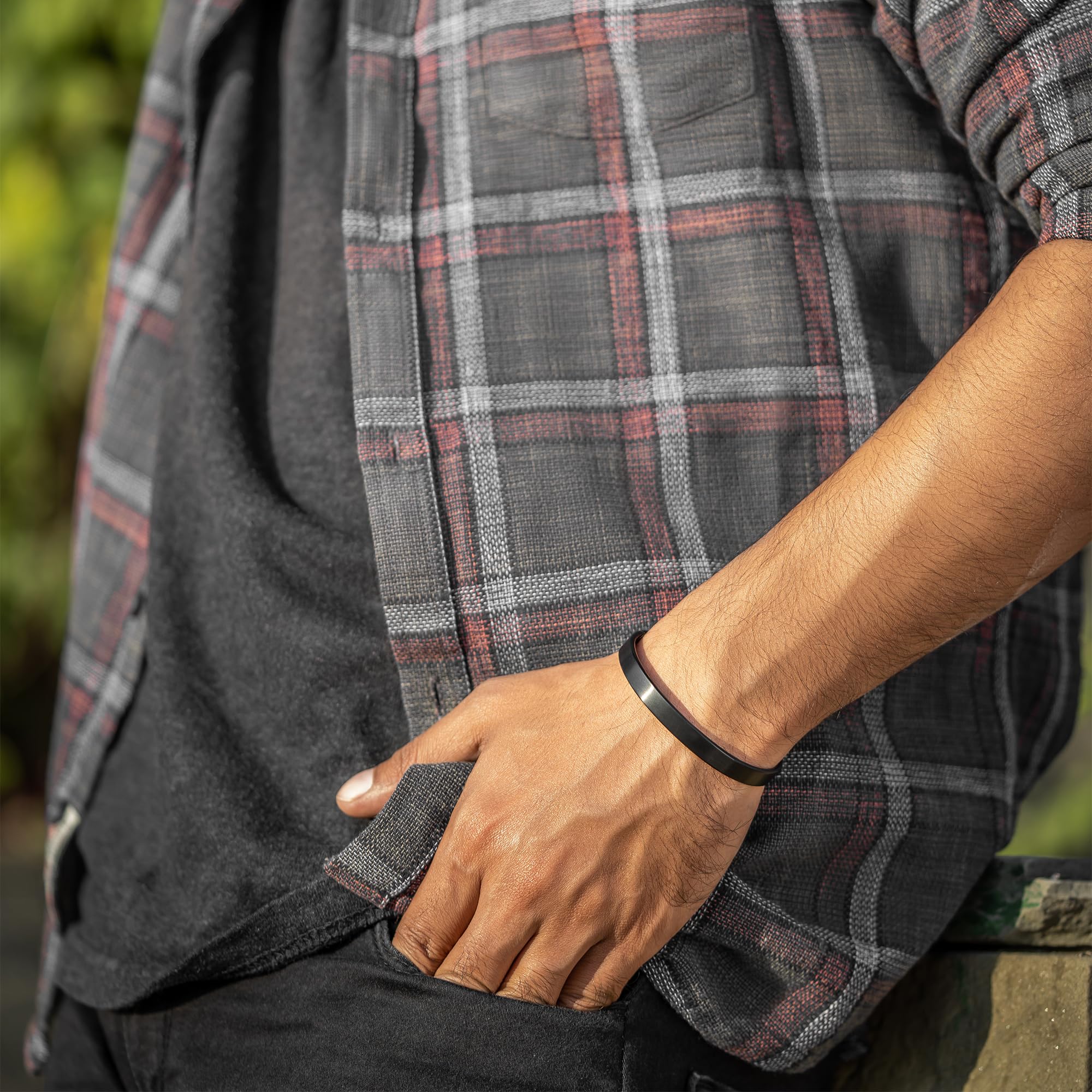 MagnetRX® Magnetic Bracelets for Men - Stylish Bangle for Golf, Tennis Elbow Pain Relief & Improved Balance - Adjustable Cuff Bracelet (Black, Large) - Perfect for Sports, Work & Daily Wear