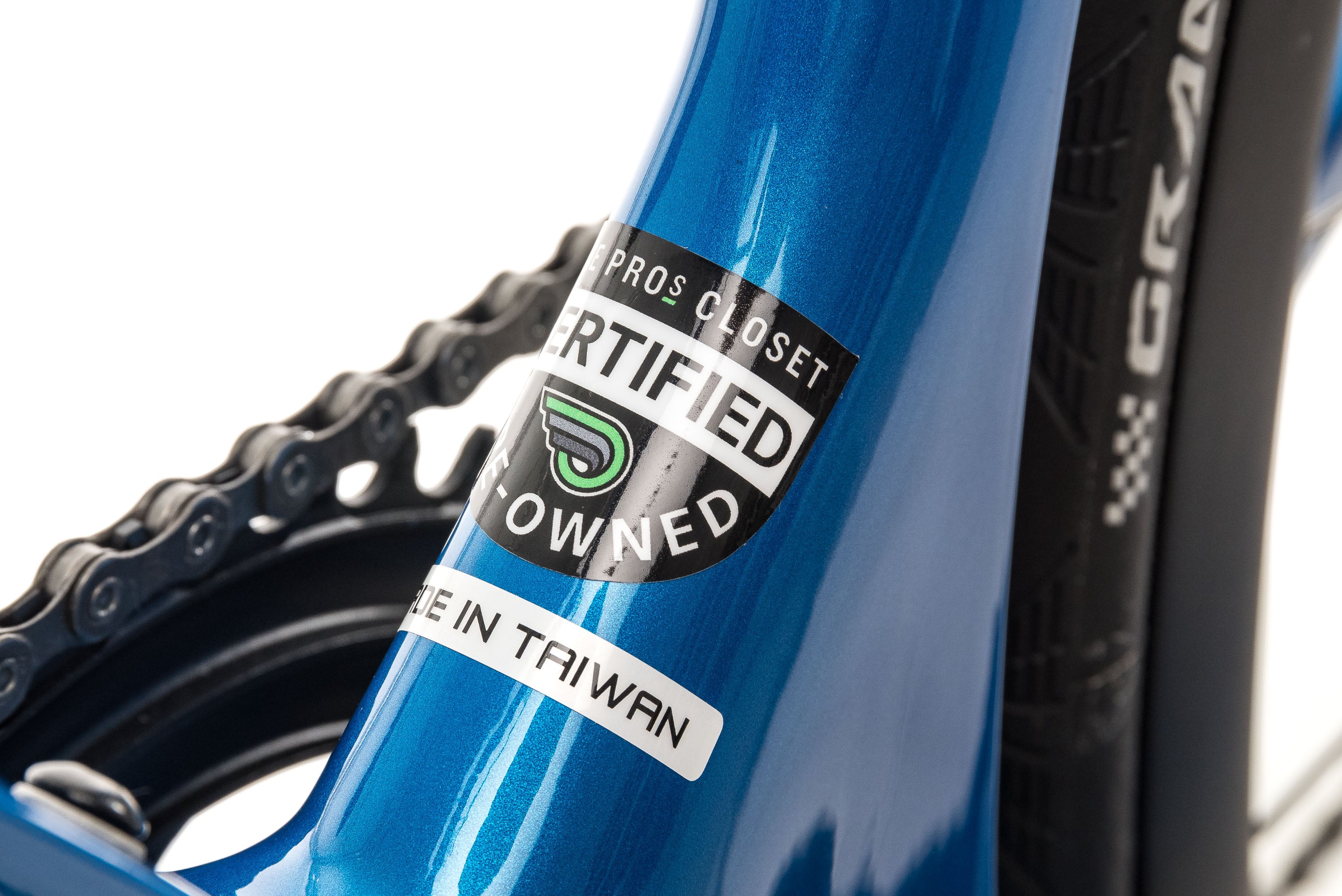 3T Strada Pro Force 1 Road Bike 2020 - Lightweight Carbon Frame, Shimano Ultegra Groupset - Perfect for Competitive Road Racing & Endurance Cycling - Size Small