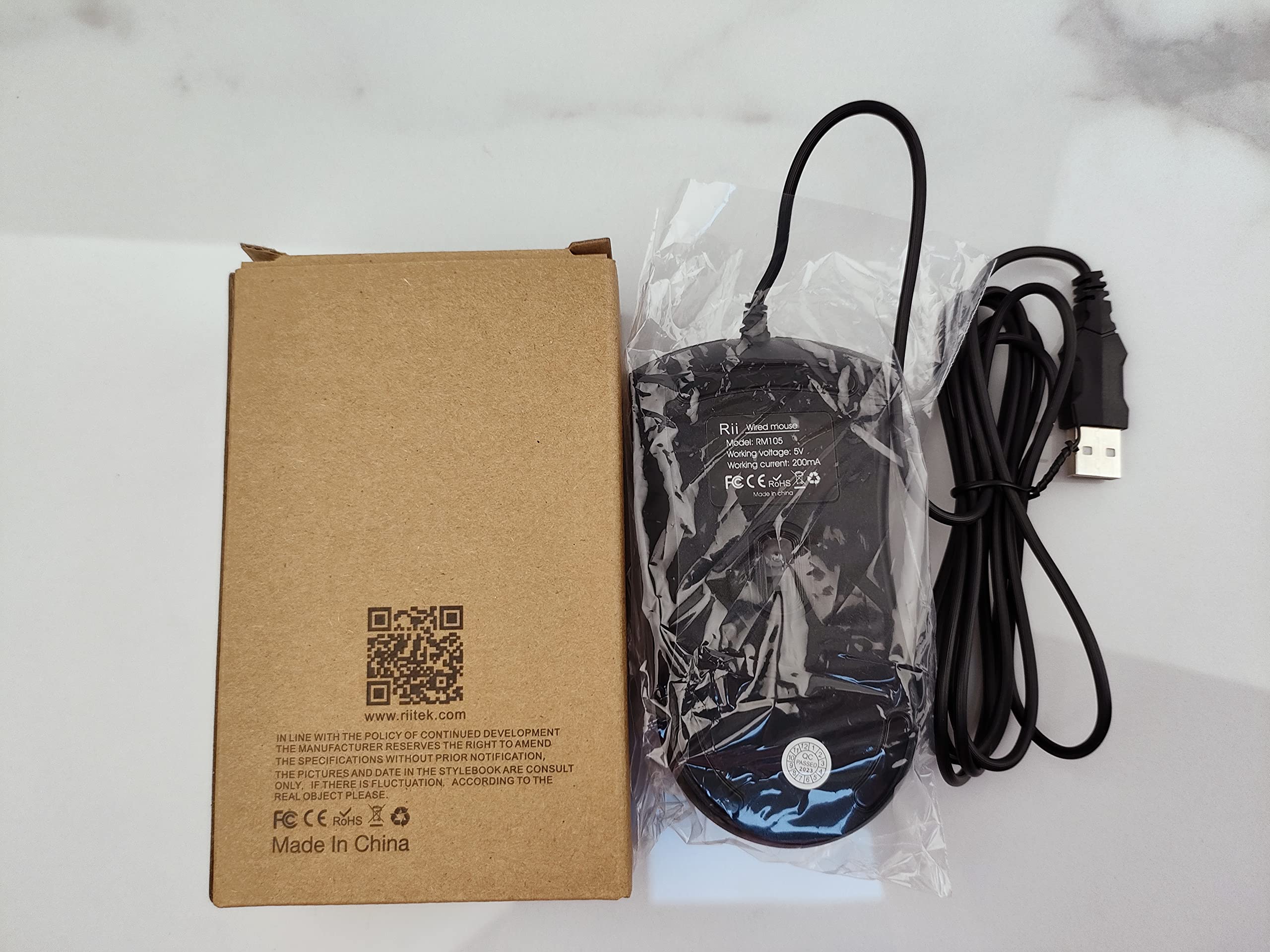 Rii RM105 RGB Wired Mouse - Ergonomic USB Optical Mouse for PC, Laptop & Chromebook - Gaming & Office Use