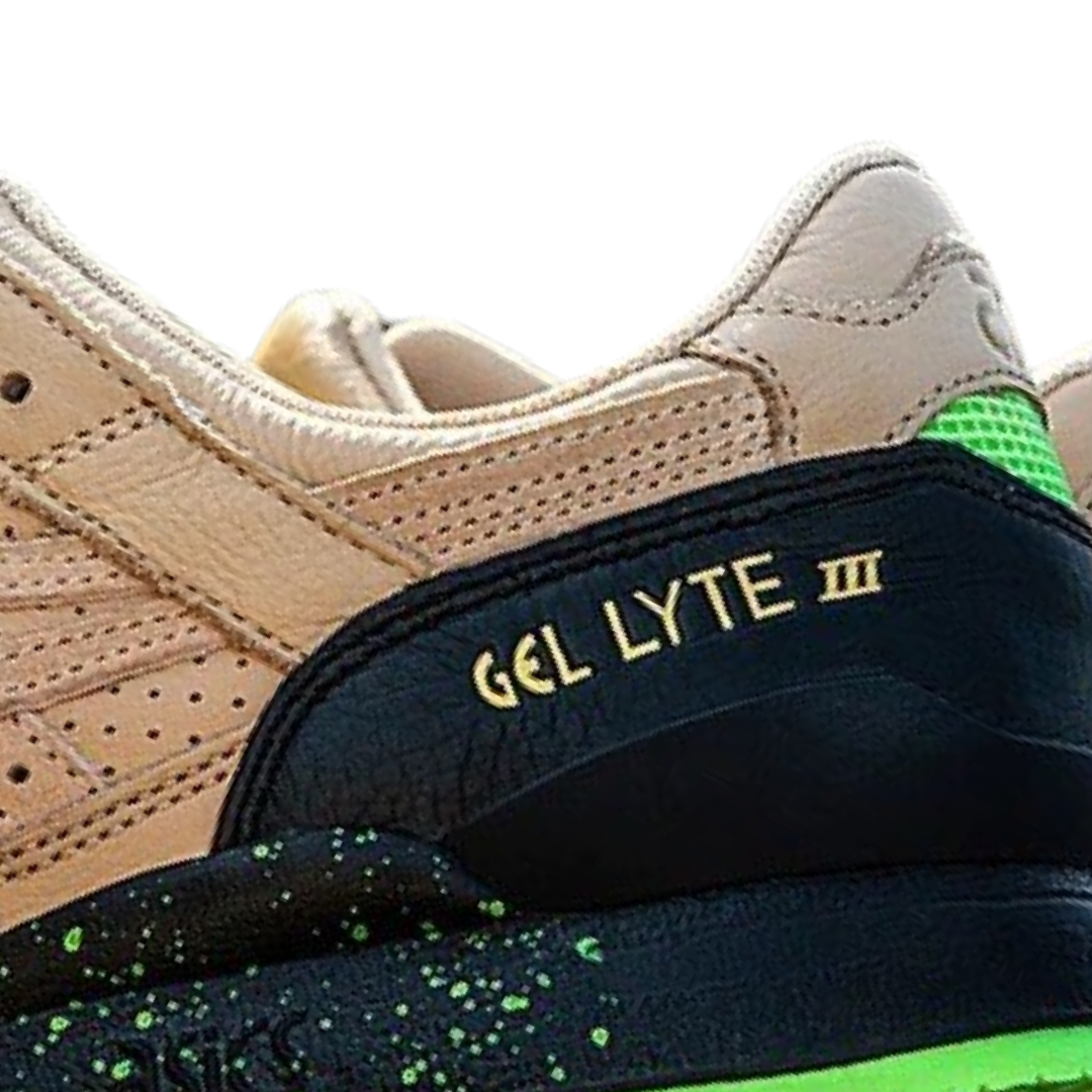 ASICS Gel Lyte III Sneaker Freaker Neurotoxic Running Shoes - Beige & Black Retro Athletic Sneakers for Men | Limited Edition Special Box | Perfect for Jogging, Gym Workouts & Streetwear Fashion