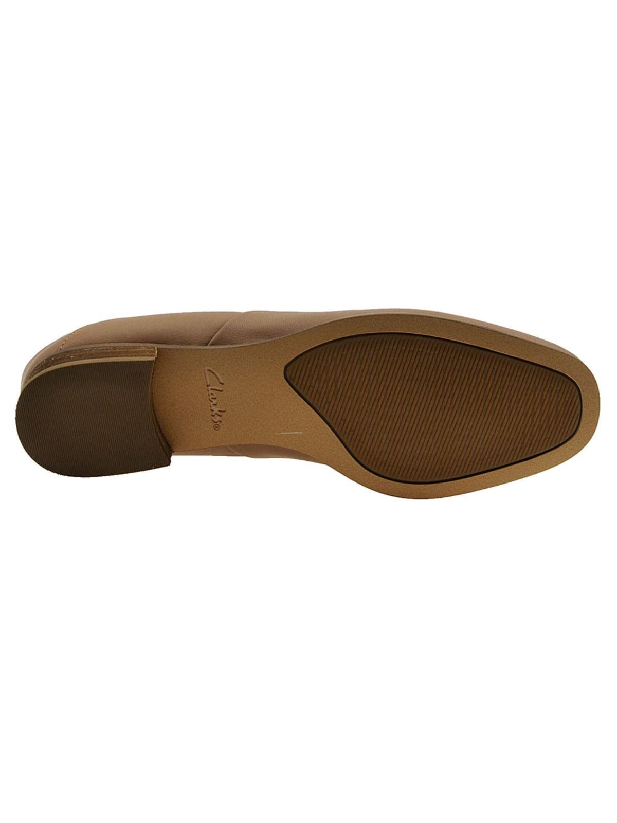 Clarks Women's Pure Tone Slip-On Loafers - Comfortable Casual Shoes for Women, Perfect for Office, Travel & Everyday Wear