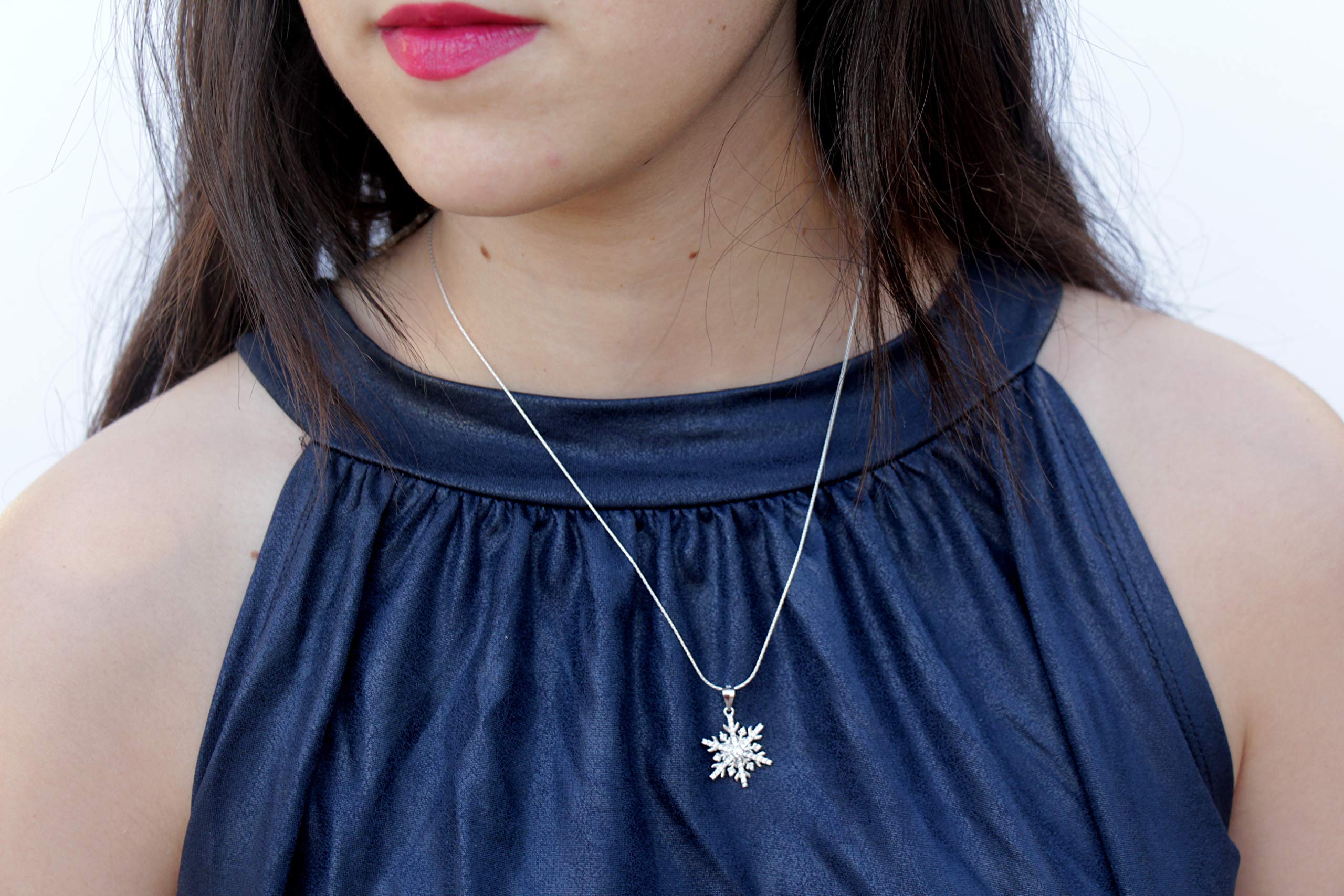 925 Sterling Silver Snowflake Pendant Necklace for Women - Elegant Winter Jewelry Gift for Wife, Bridal, Wedding & Anniversary - Perfect for Christmas, Birthday & Holiday Parties