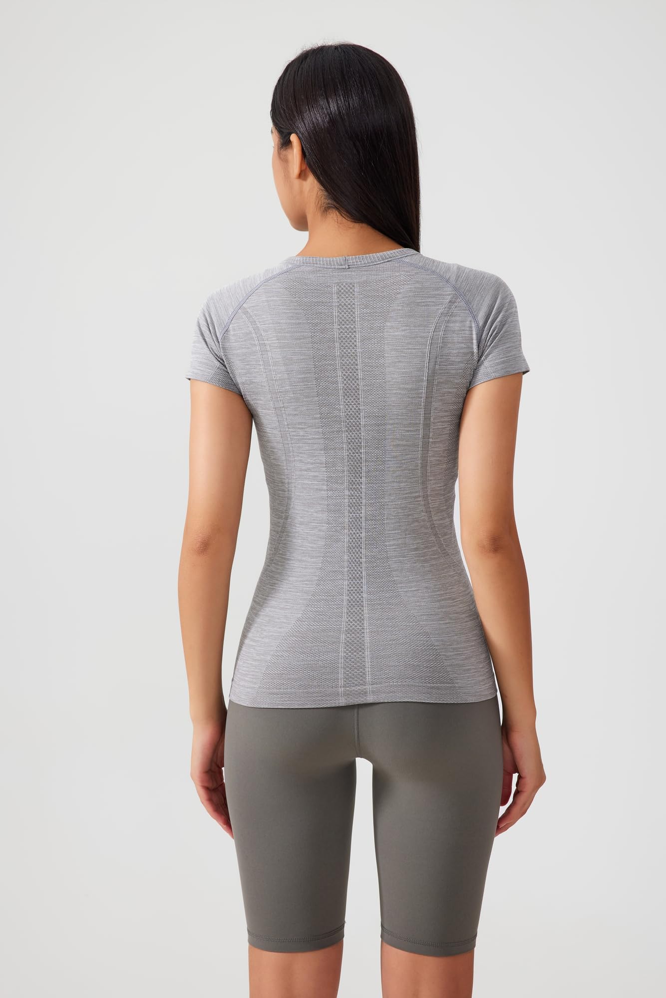Altiland Women's Seamless Workout T-Shirts - Breathable Short Sleeve Yoga Tops for Gym, Running & Fitness Training - Lightweight Athletic Shirts for Yoga, Pilates & Activewear