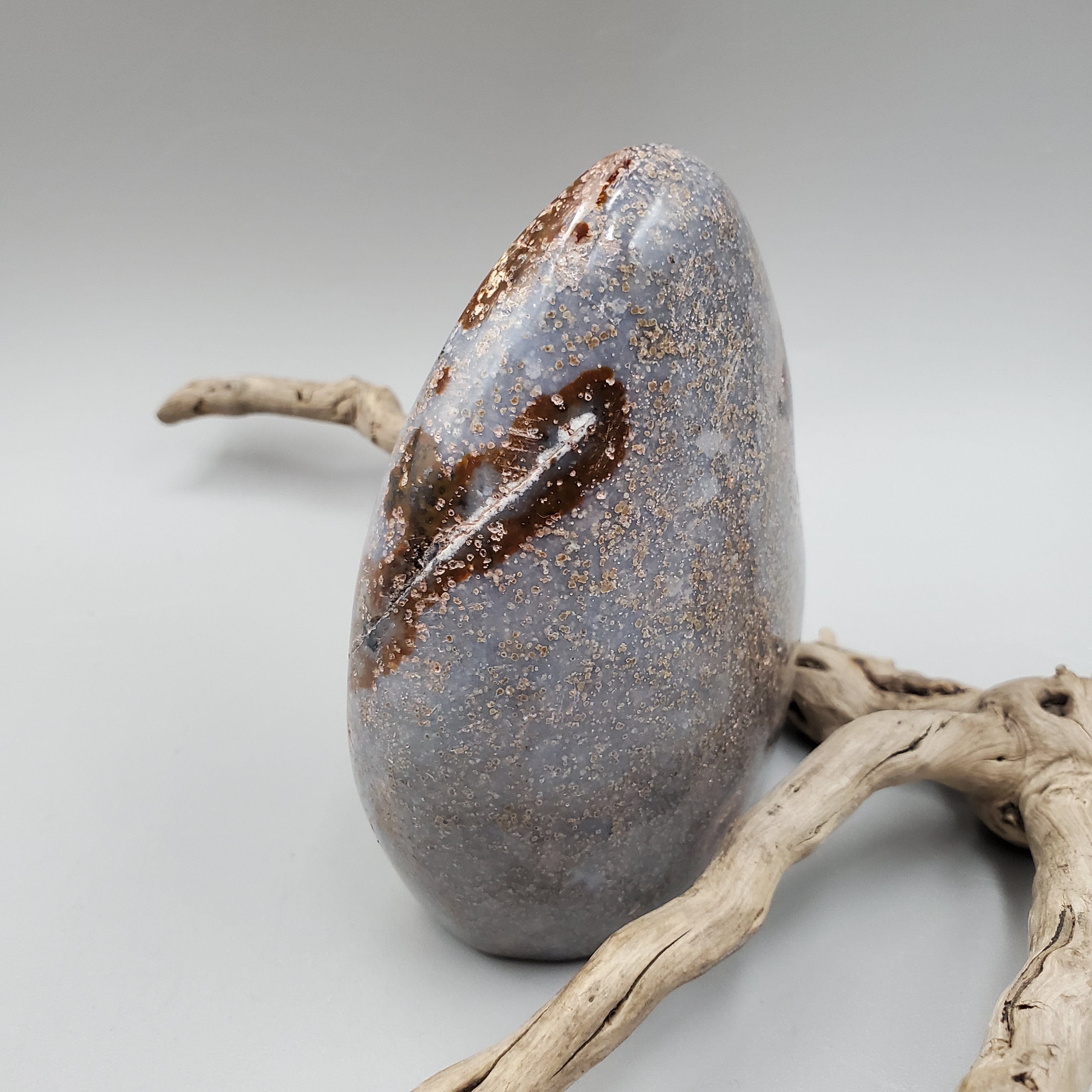 Natural Bloom Agate Free Form Stone - Healing Crystal for Meditation, Home Decor & Spiritual Gifts | Perfect for Yoga Spaces, Office Desk & Energy Balancing