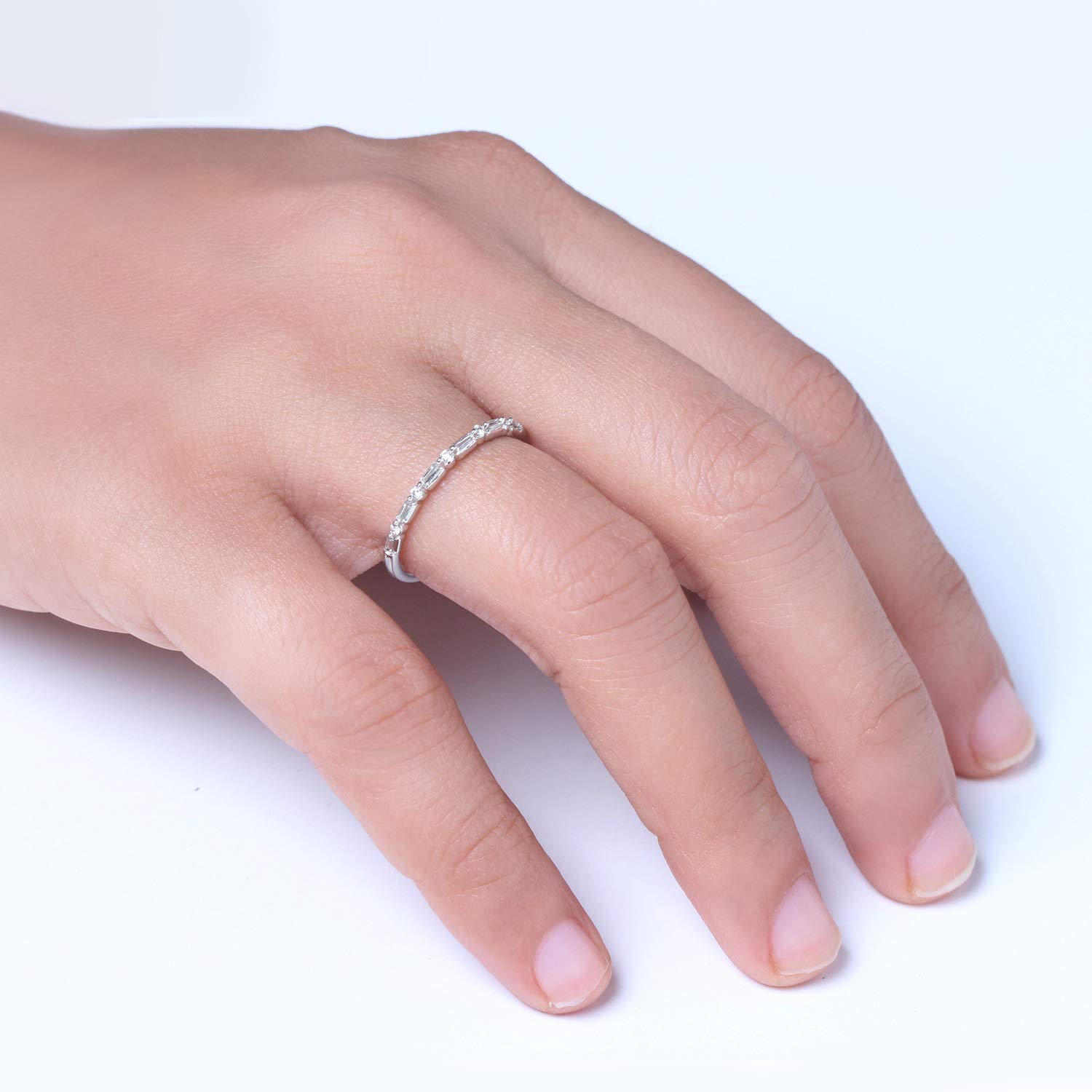 14K Gold Stackable Band Ring with 1/10ct Natural Diamonds - Anniversary & Wedding Bands for Women in Yellow, White & Rose Gold - Perfect for Everyday Wear, Gift Giving & Special Occasions