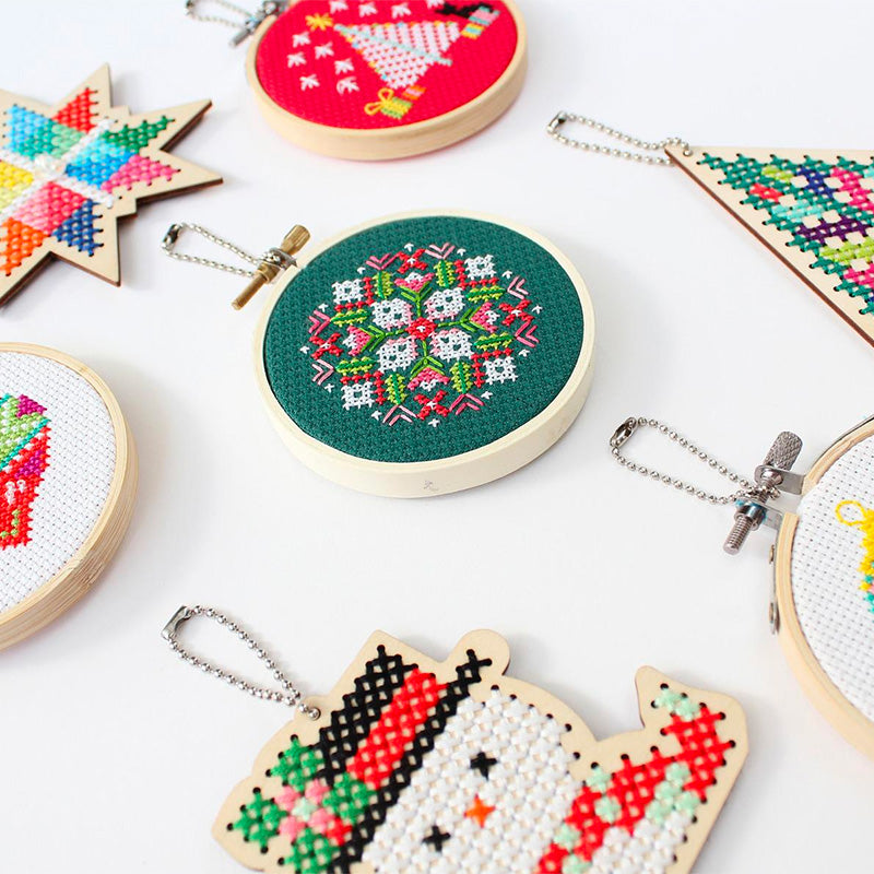 Winter Bouquet Cross Stitch Mini Kit - DIY Embroidery Starter Set for Beginners - Perfect for Home Decor, Gifts & Relaxation Crafting