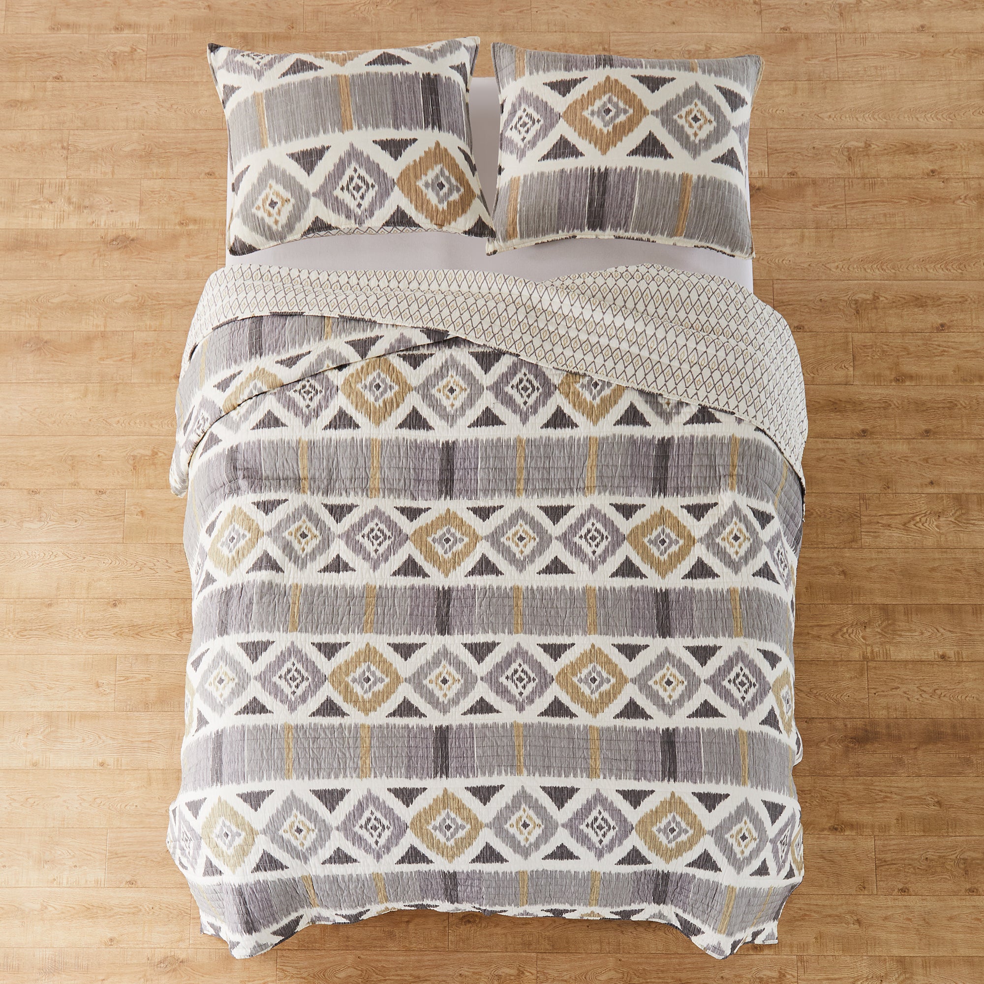Santa Fe Quilt - Southwestern Style Bedspread, Queen Size, Reversible Design for Cozy Home Decor | Perfect for Bedroom, Living Room, or Cabin Retreat