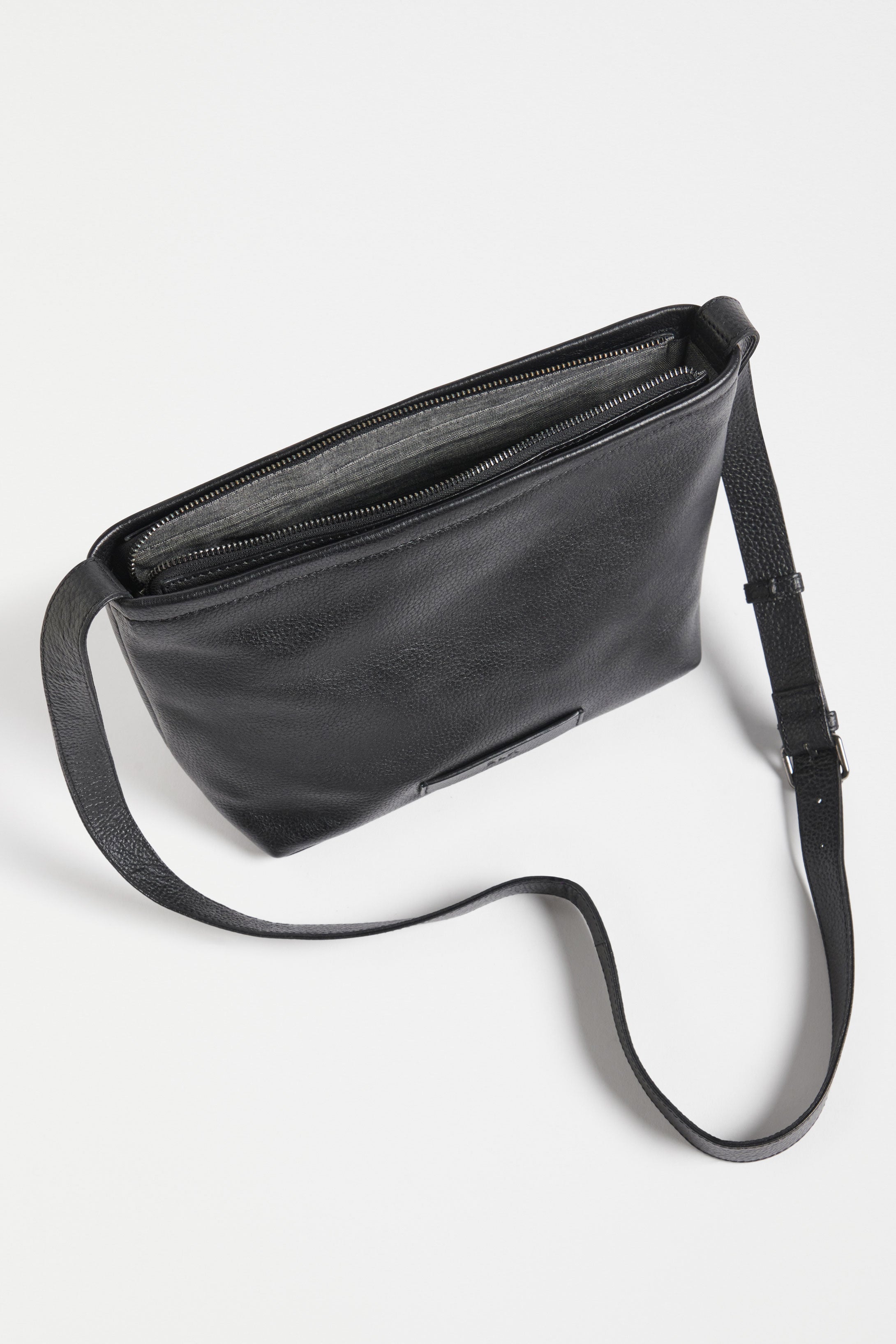 Lomi Crossbody Bag for Women - Stylish & Lightweight Shoulder Purse - Perfect for Travel, Shopping & Everyday Use
